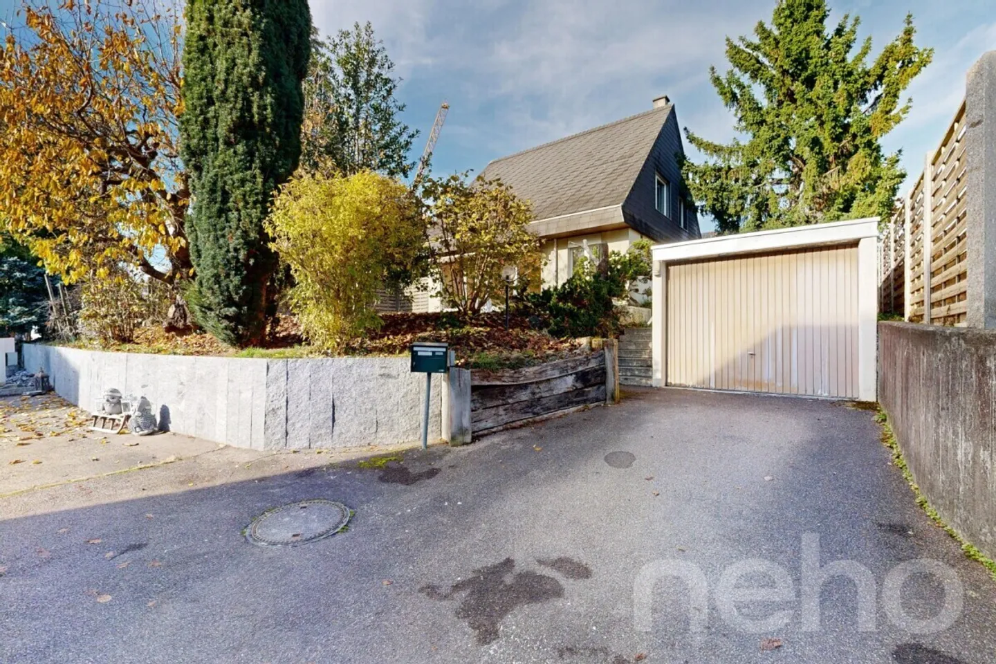 Single-family house in Steinmaur - detached, privacy and potential - Photo 2 of 12