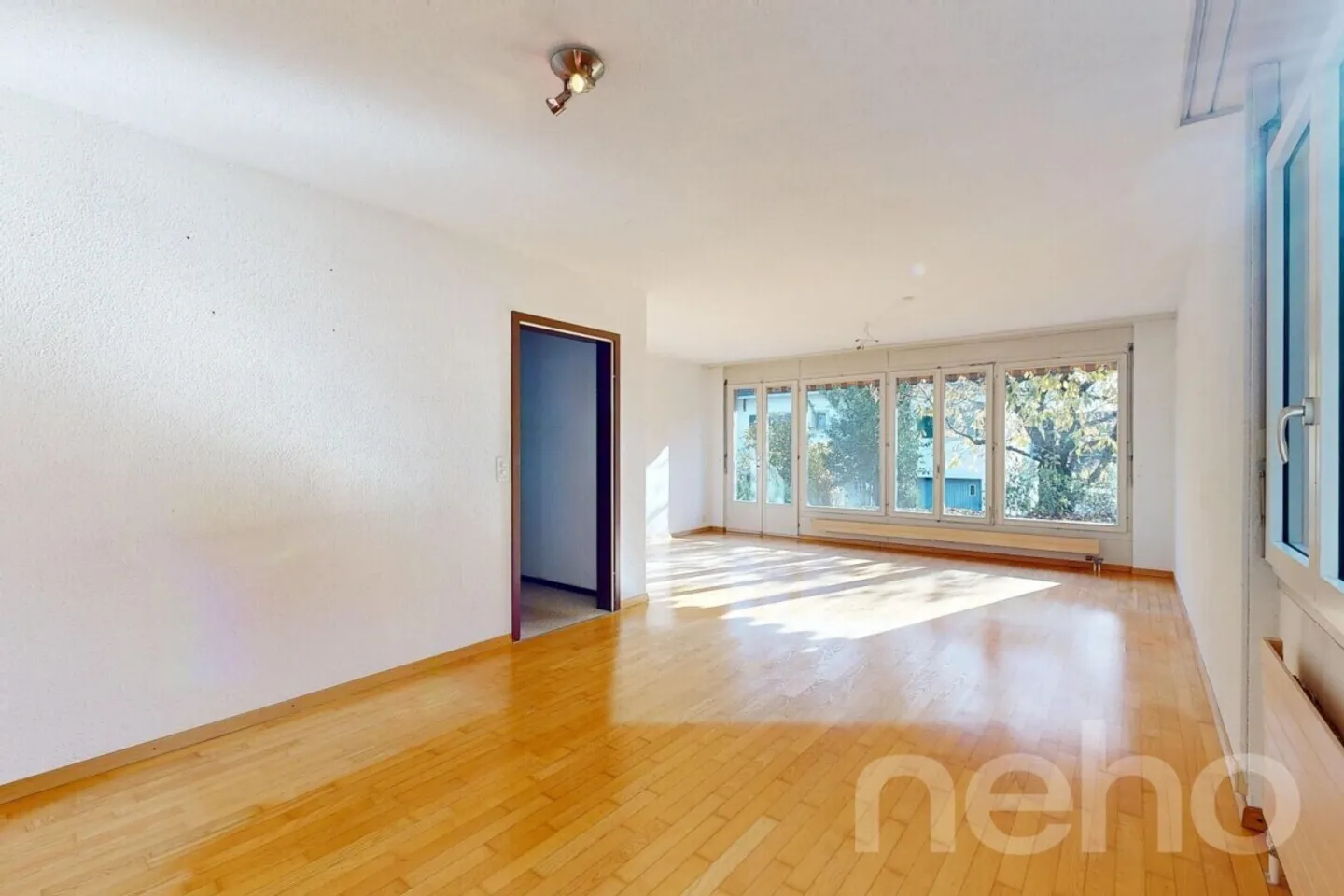 Single-family house in Steinmaur - detached, privacy and potential - Photo 9 of 12