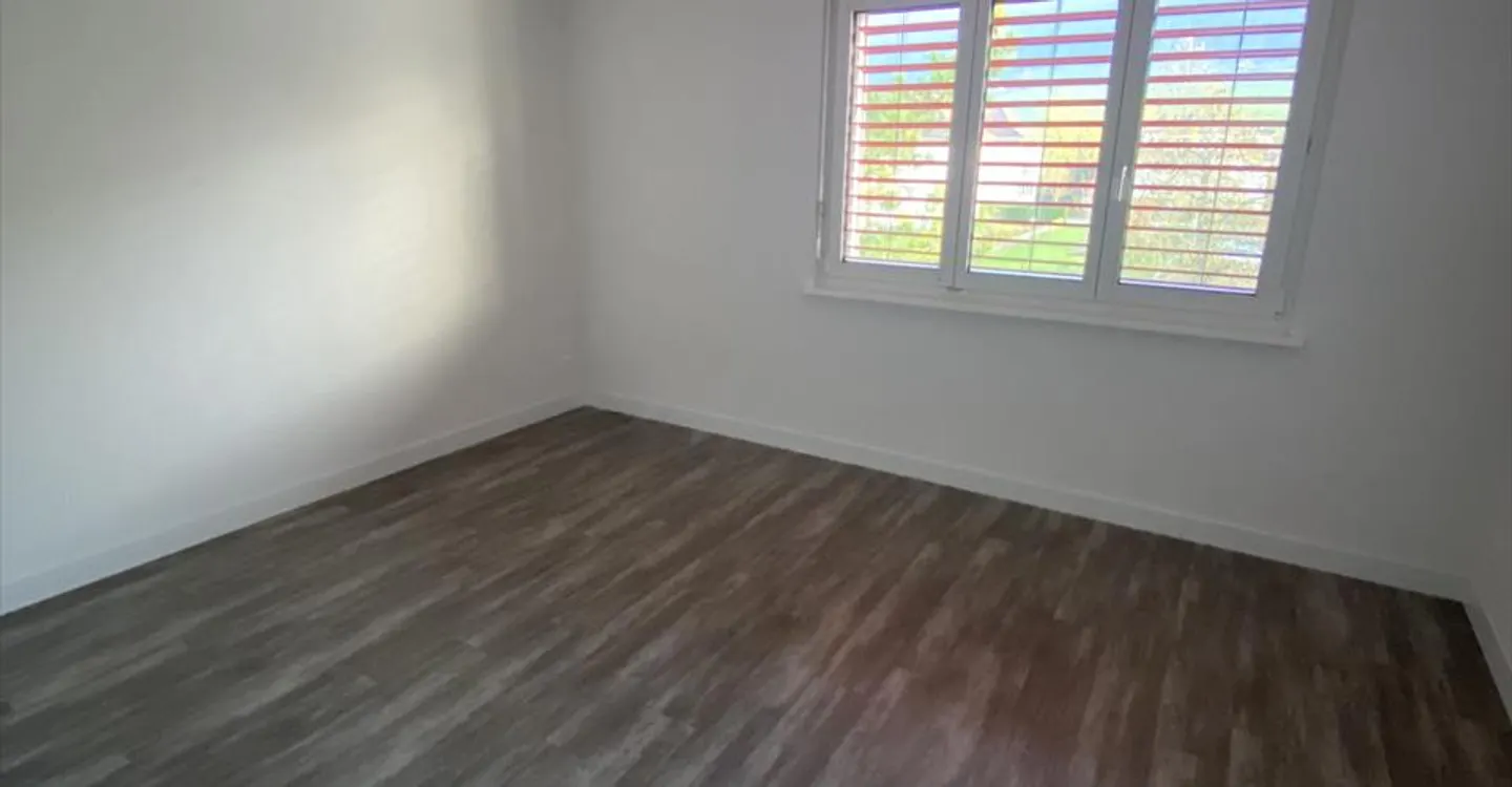 Appartamento luminoso 4.5 - Foto 5 di 8