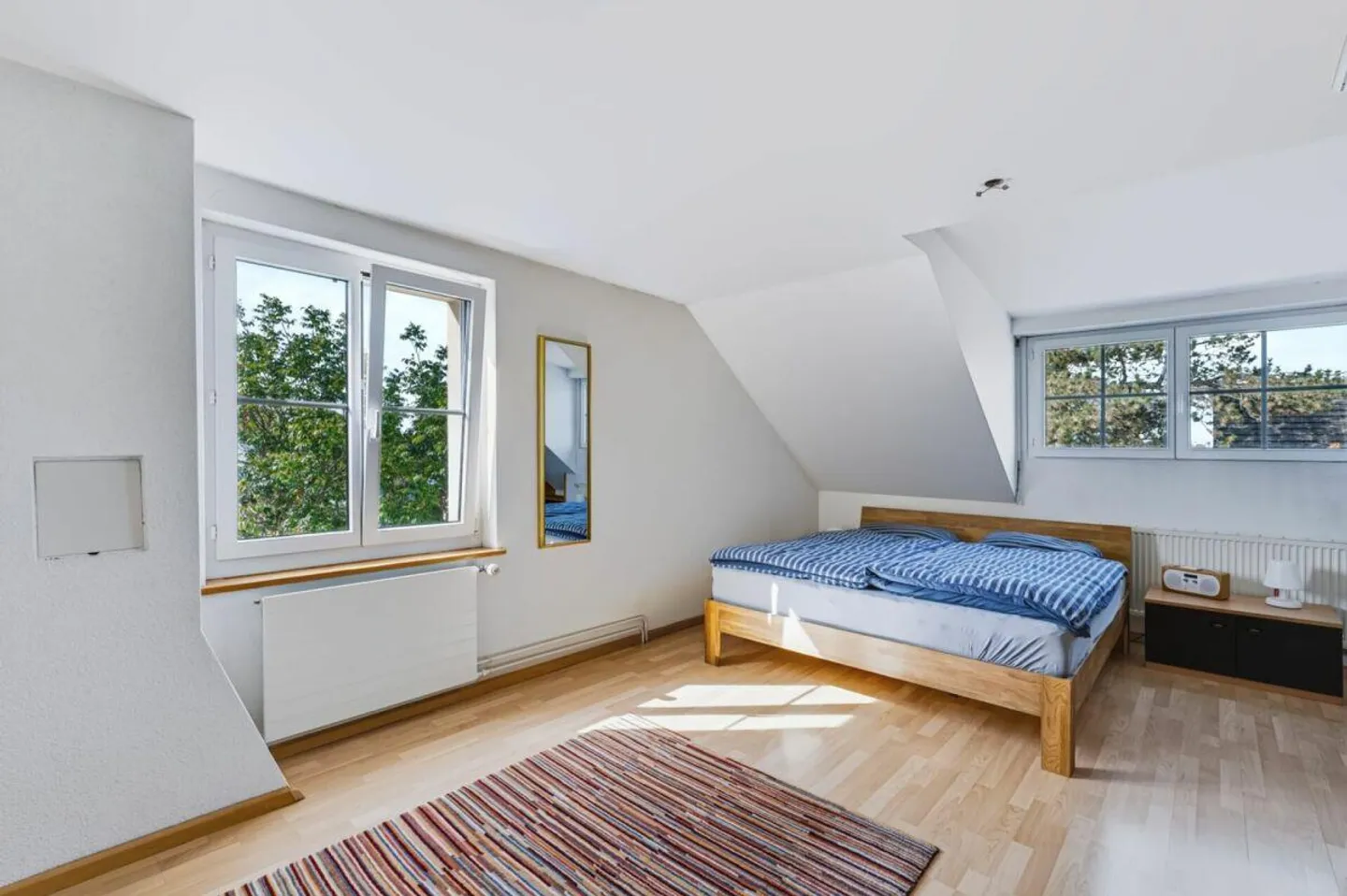 4½-Room Corner Single-Family House with approx. 150 m² of Living Space, Generous Space Offer and Beautiful Garden - Photo 11 of 14