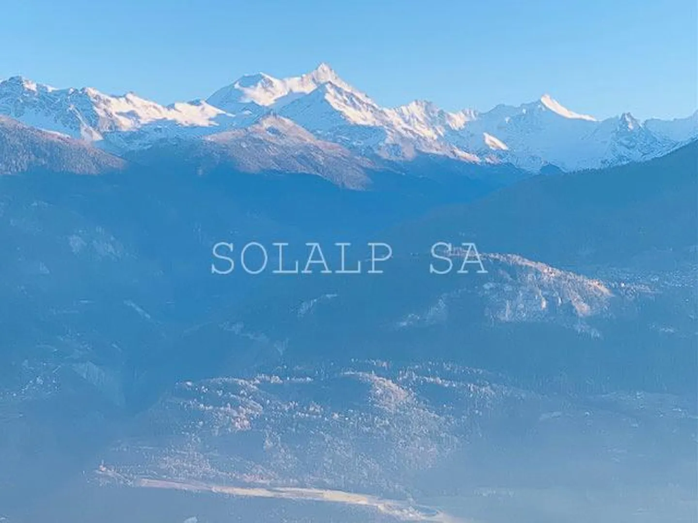 Vista panoramica senza ostacoli a pochi passi dal centro e da tutti i servizi - Foto 11 di 13