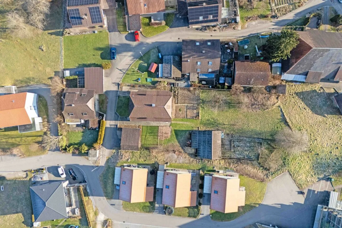 Maison de campagne bernoise avec environ 750 m² de réserve de construction (W3) : Maison bifamiliale dans un emplacement calme avec un potentiel polyvalent - Photo 30 sur 31