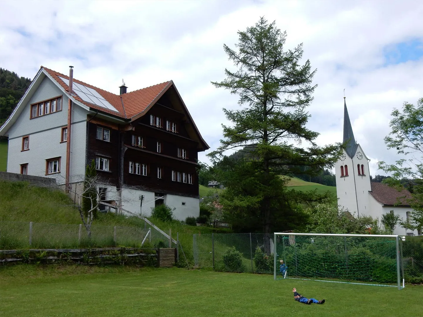 Large house with large garden, former rectory - Photo 7 of 15