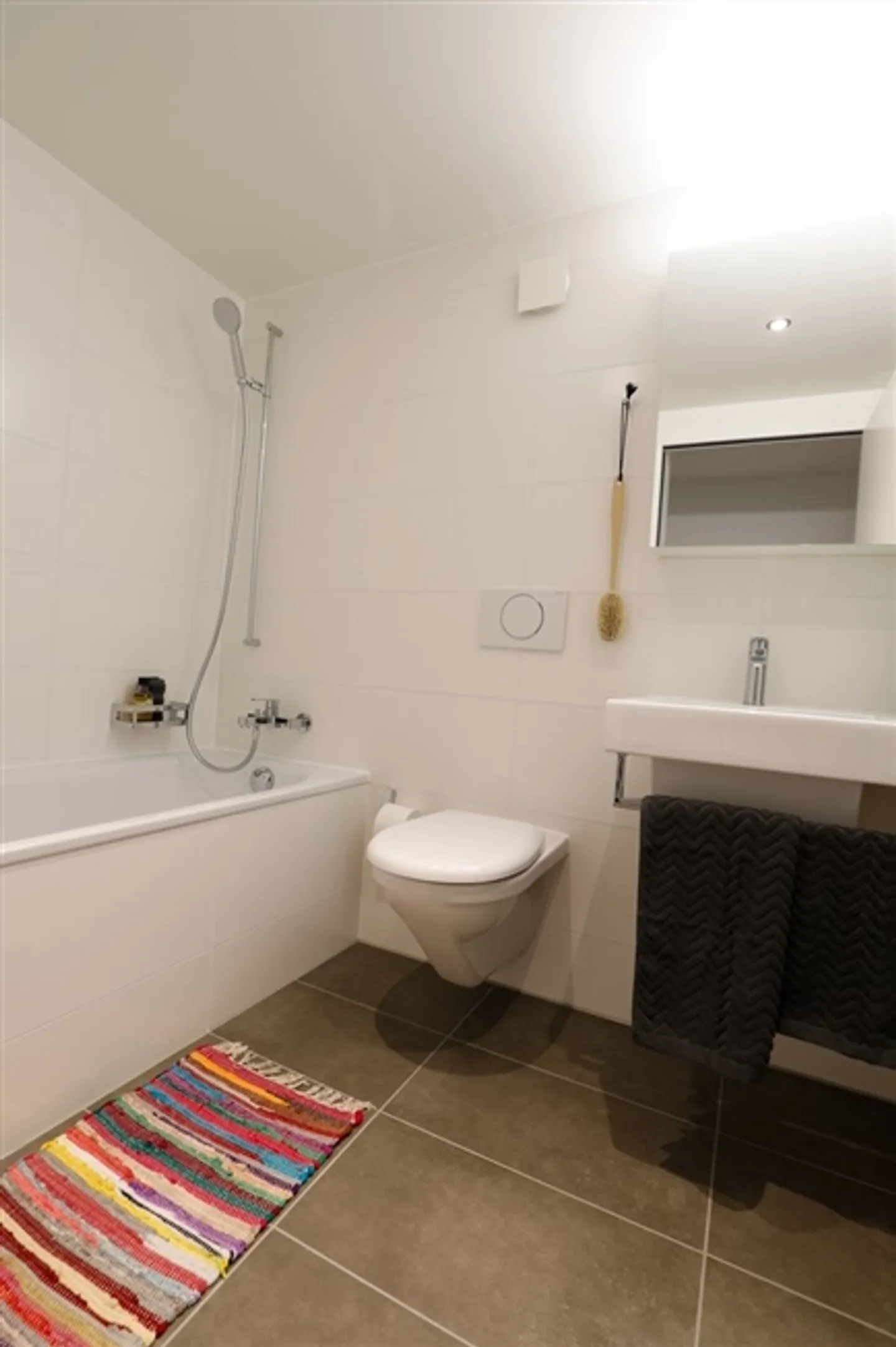 Appartamento moderno e bello a Wabern - Foto 4 di 10