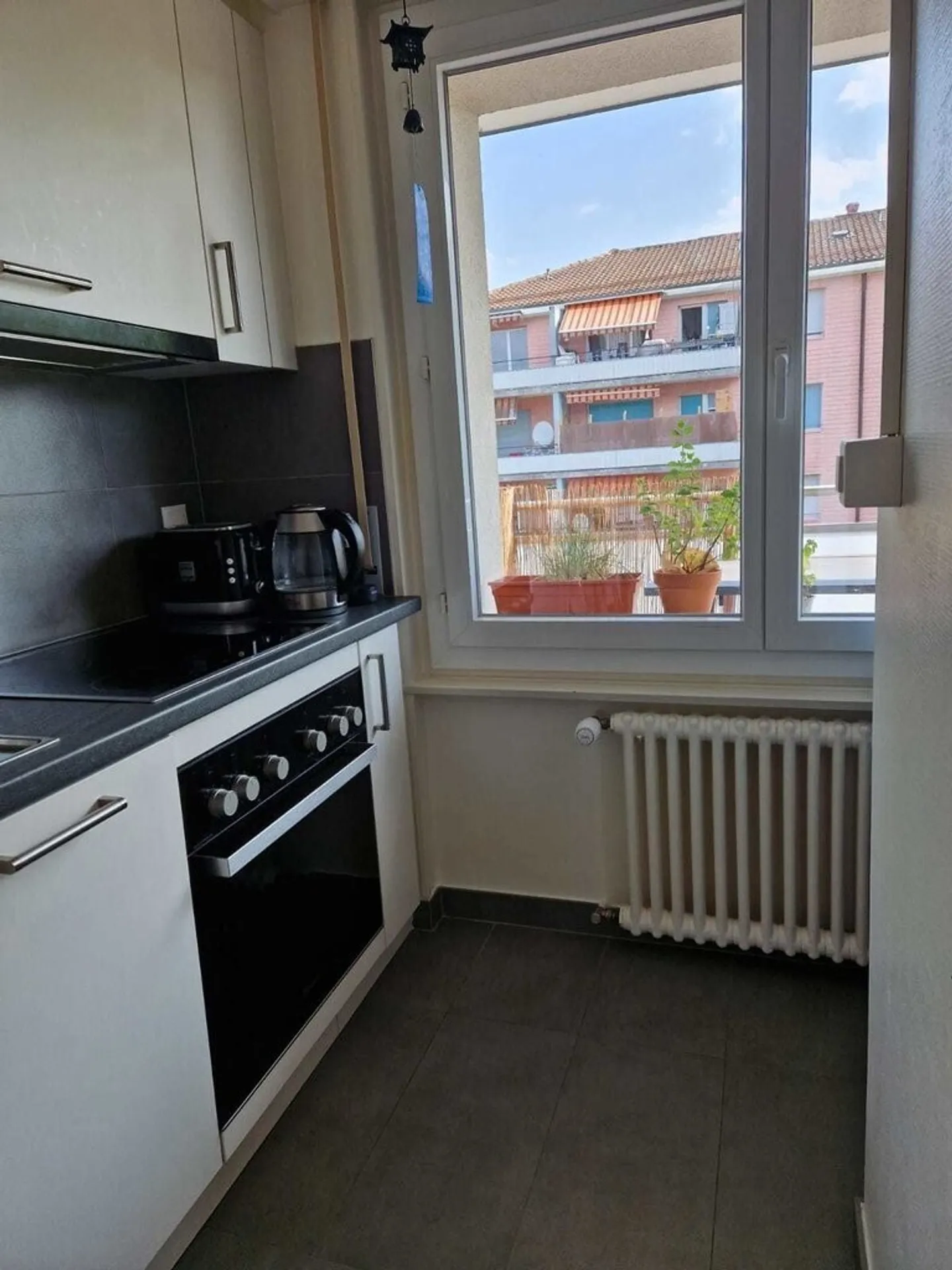 Charmant Appartement en Zone Calme - Photo 4 sur 8