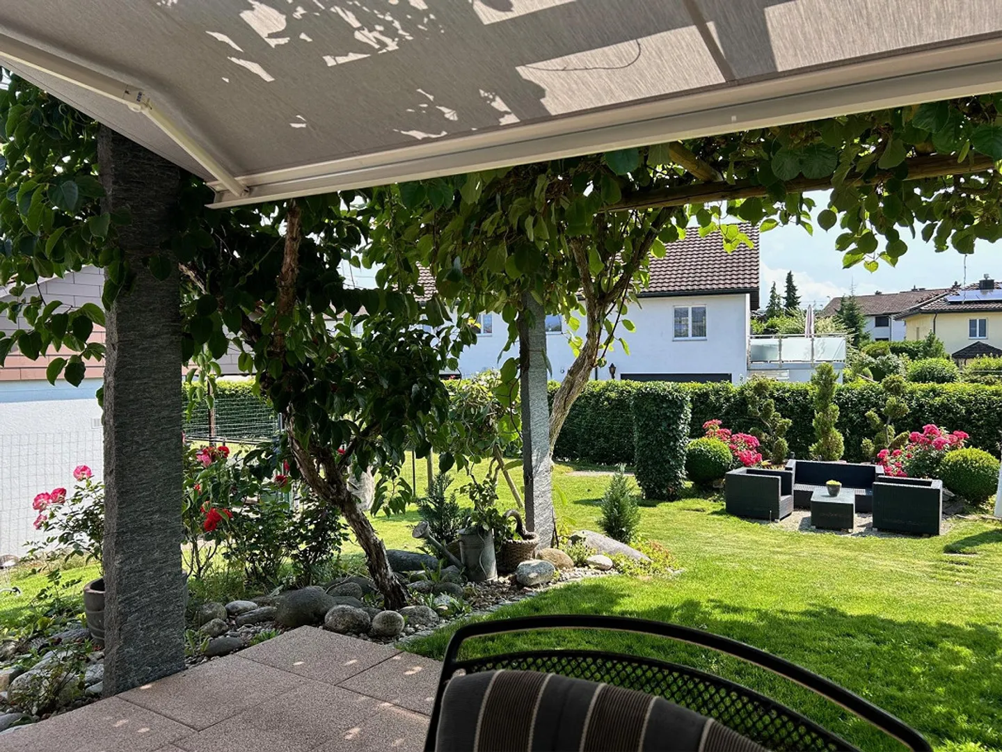 Charmantes Einfamilienhaus mit Garten - Foto 2 von 18