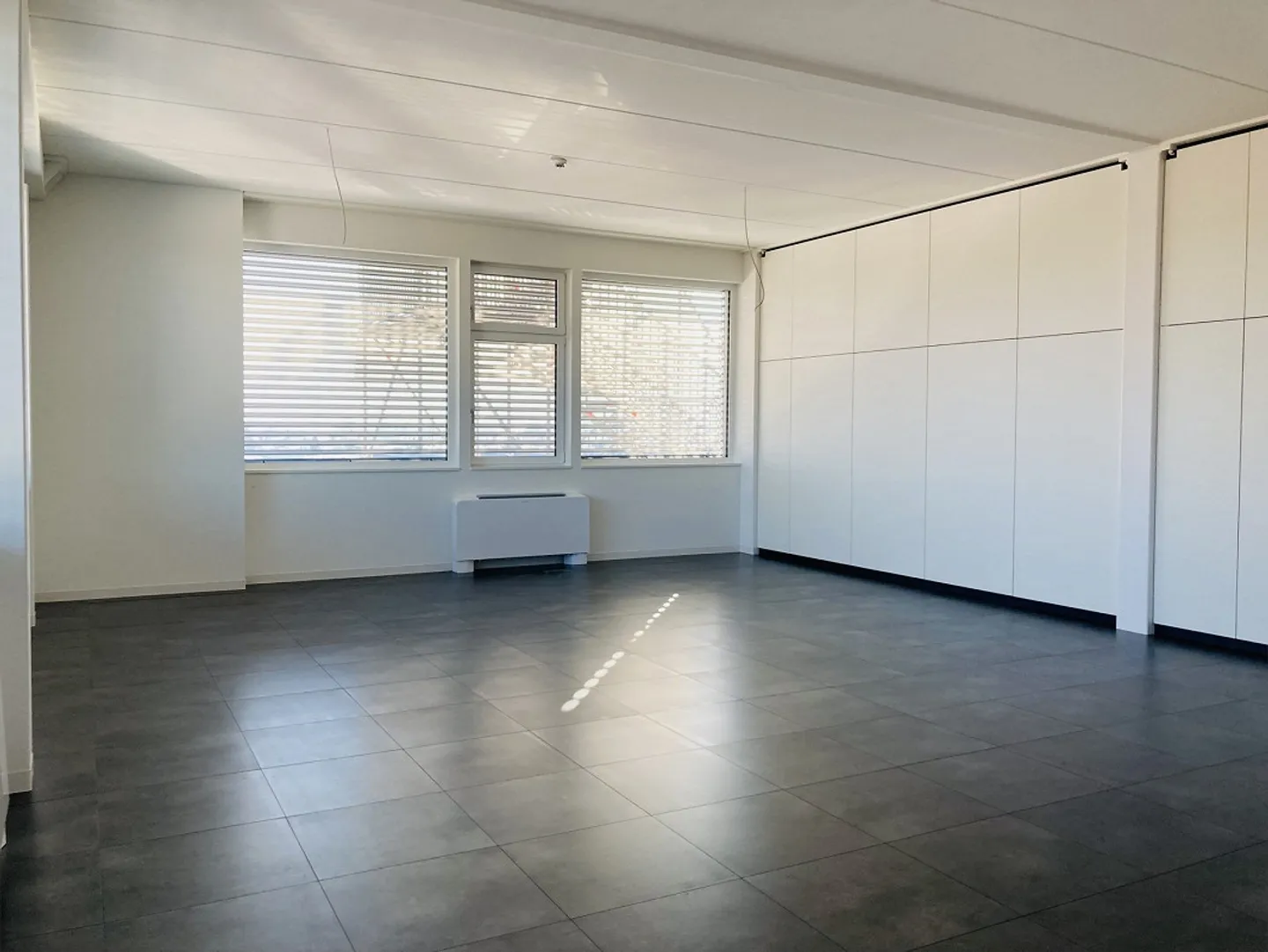74 m2 Office/Commercial Space - Photo 10 of 13