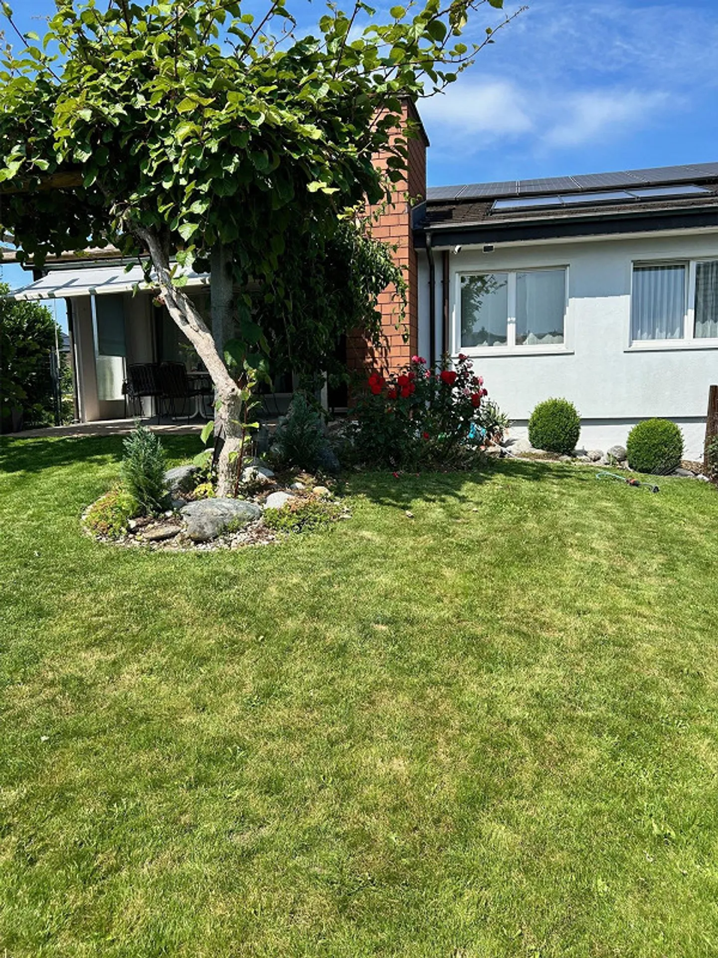 Charmantes Einfamilienhaus mit Garten - Foto 17 von 18