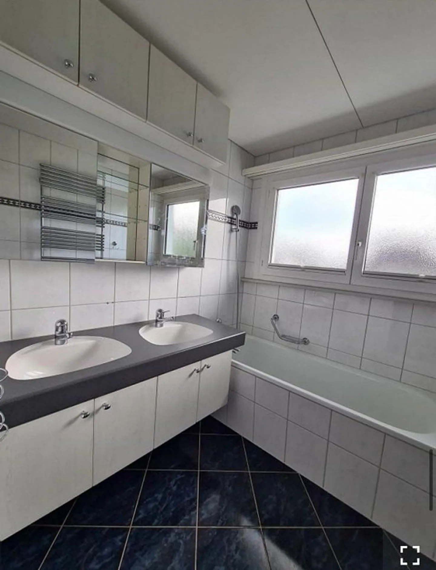 Charmantes Einfamilienhaus mit Garten - Foto 8 von 18