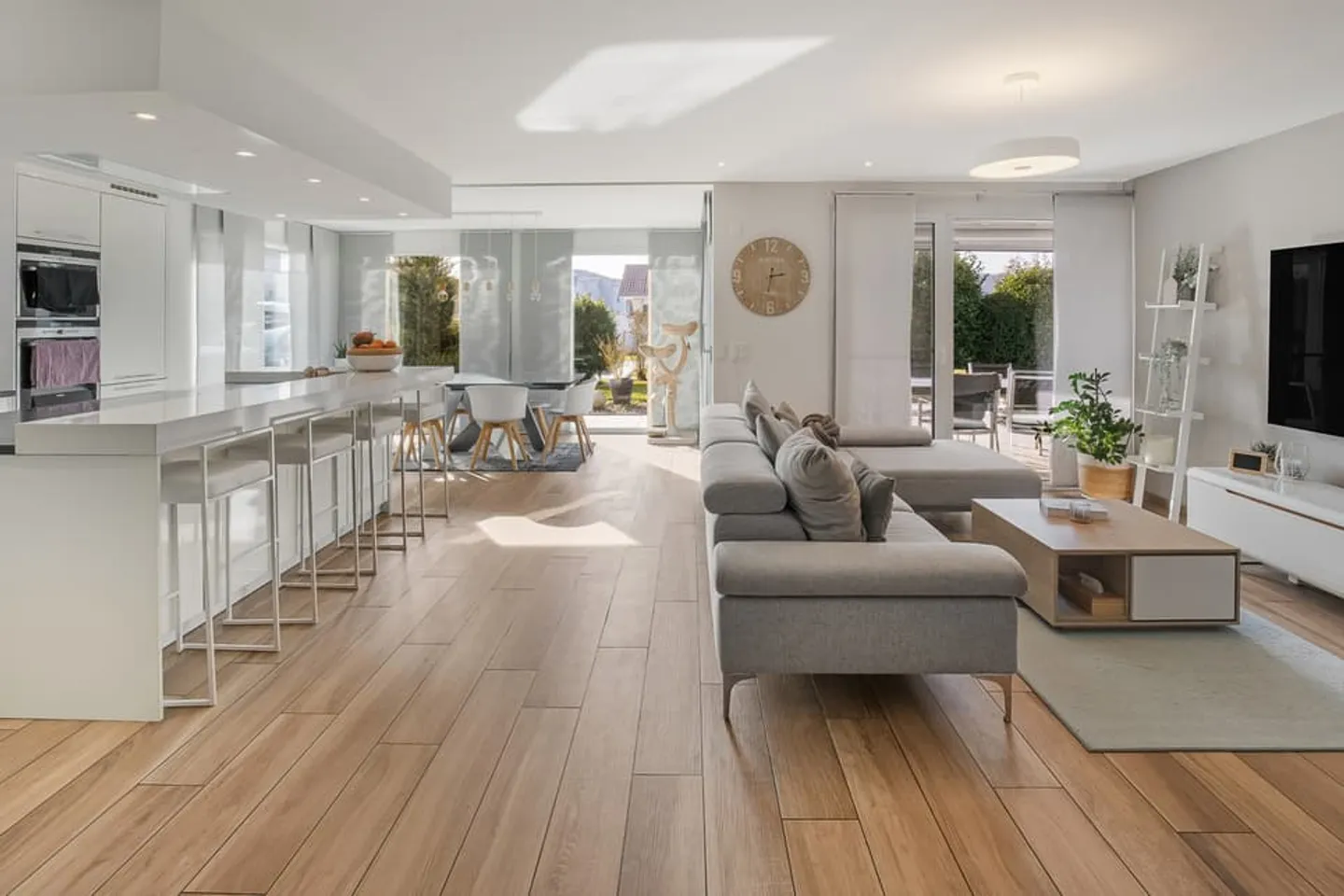 Villa moderne avec piscine à Fétigny - Photo 4 sur 8