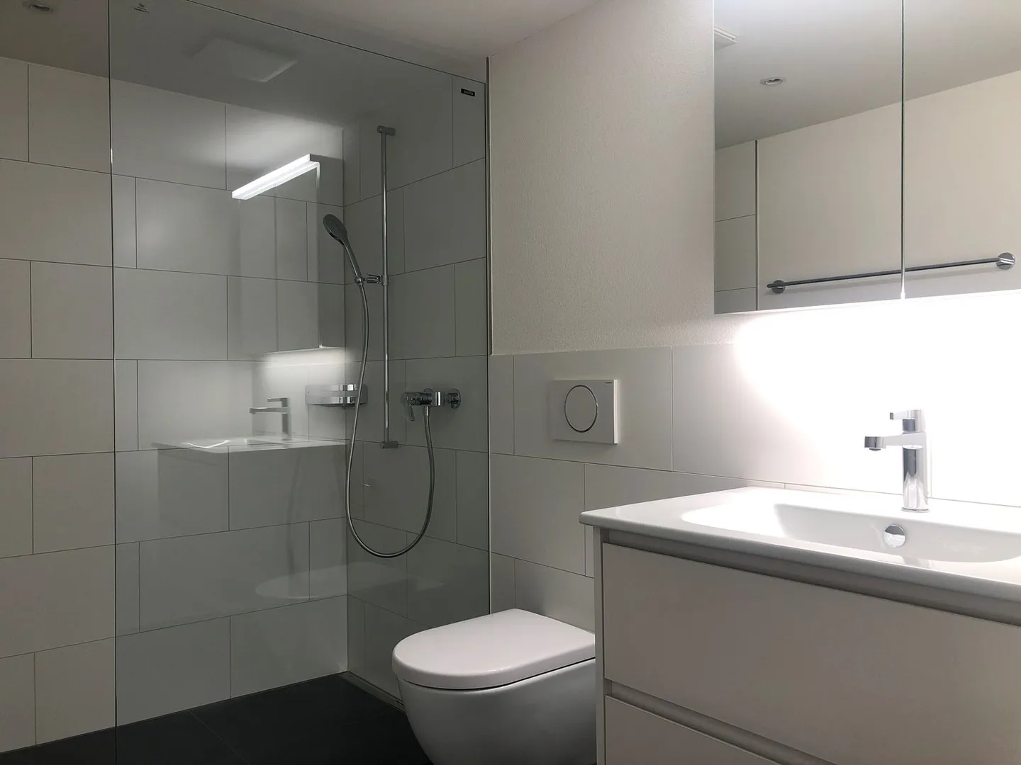 Nouvel appartement en penthouse spacieux avec charme - Photo 9 sur 11