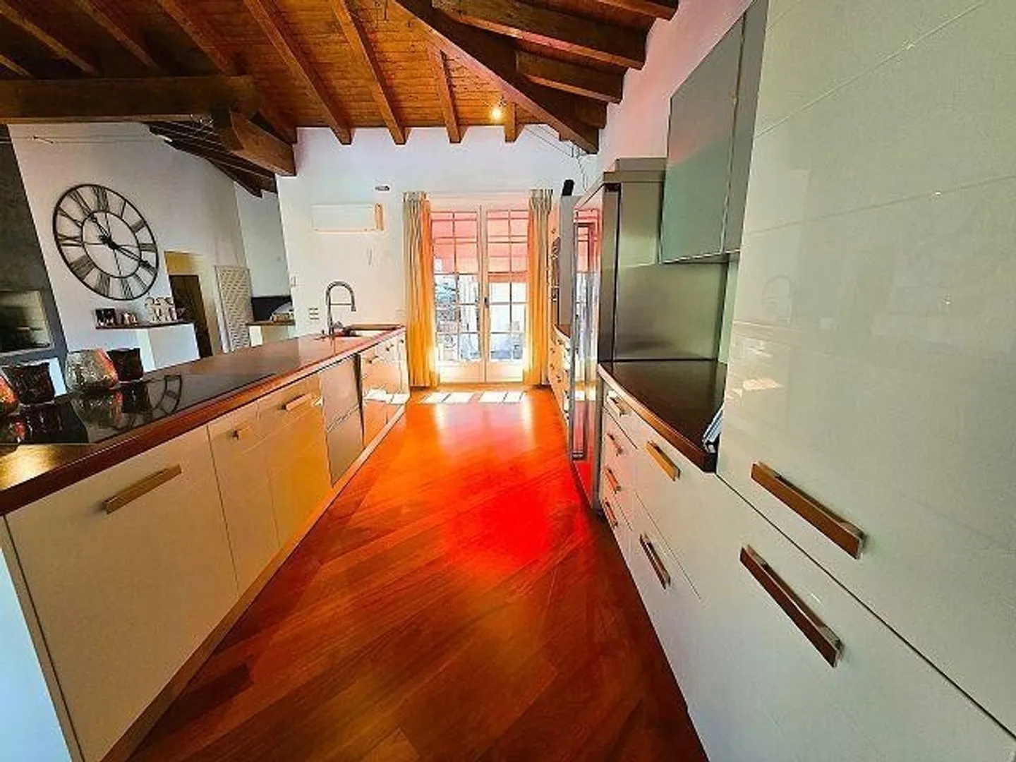 Charming Villa with Pool - Photo 7 of 13