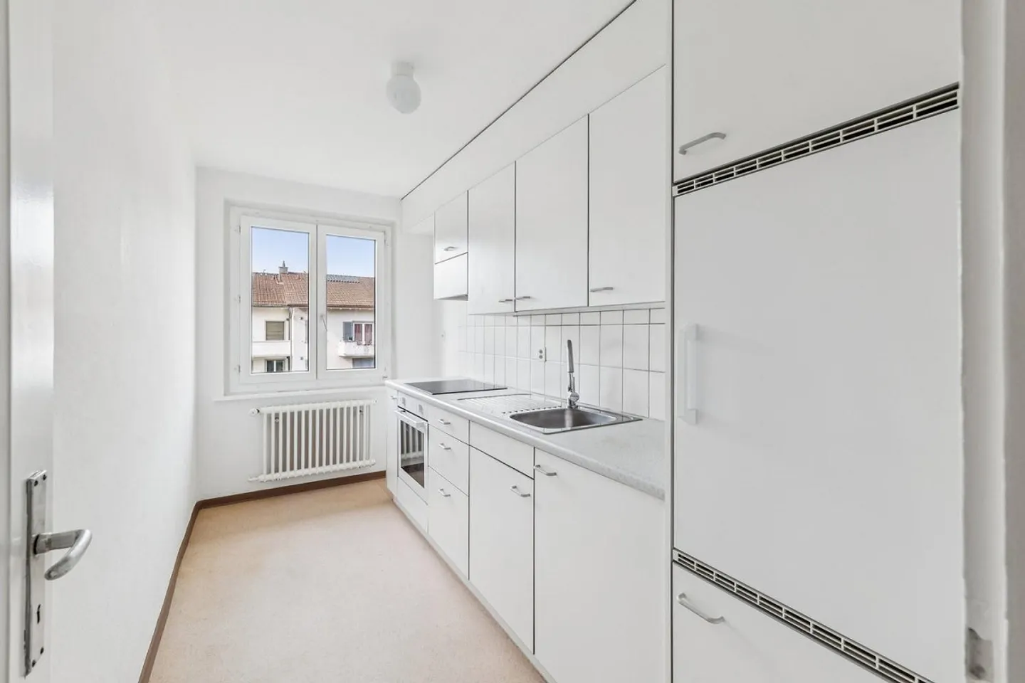 Beautiful fresh 2-room apartment in Grenchen, available immediately - Photo 6 of 7