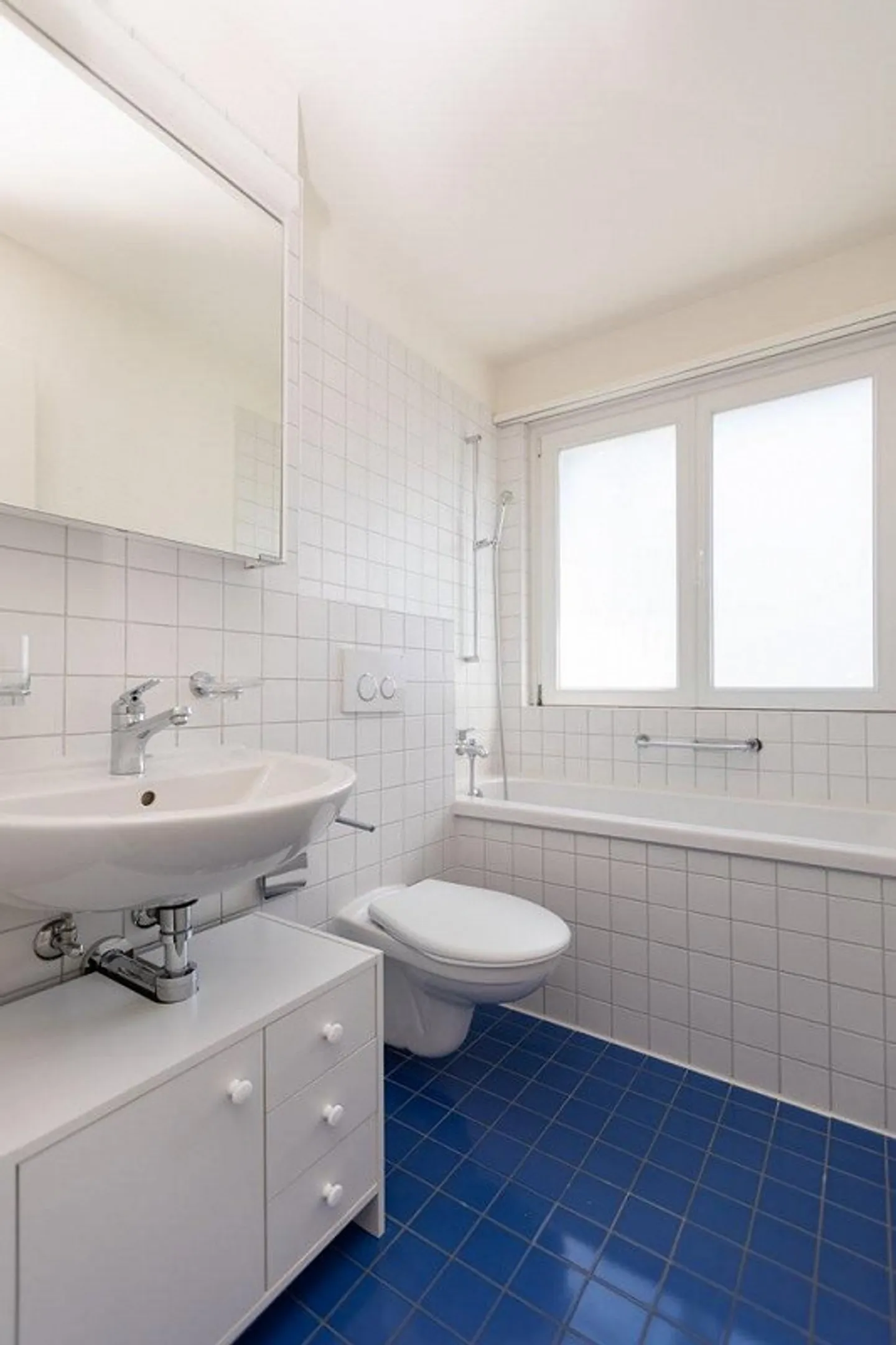 RENT WITHOUT DEPOSIT - Beautiful Home Near the Airport - Photo 3 of 6