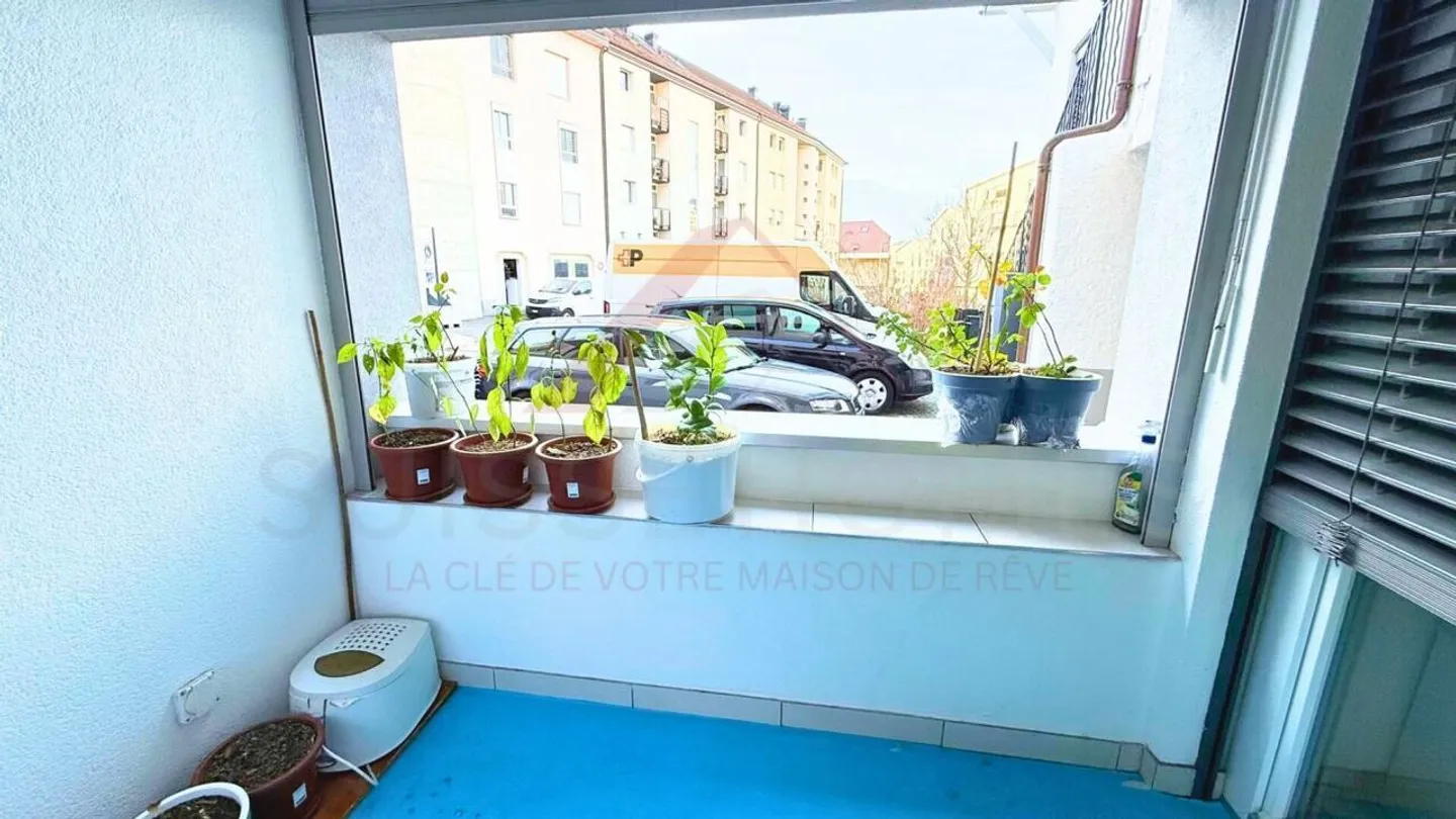 Modern 2.5-room apartment in the center of Aigle - ideal for living or investment - Photo 4 of 7