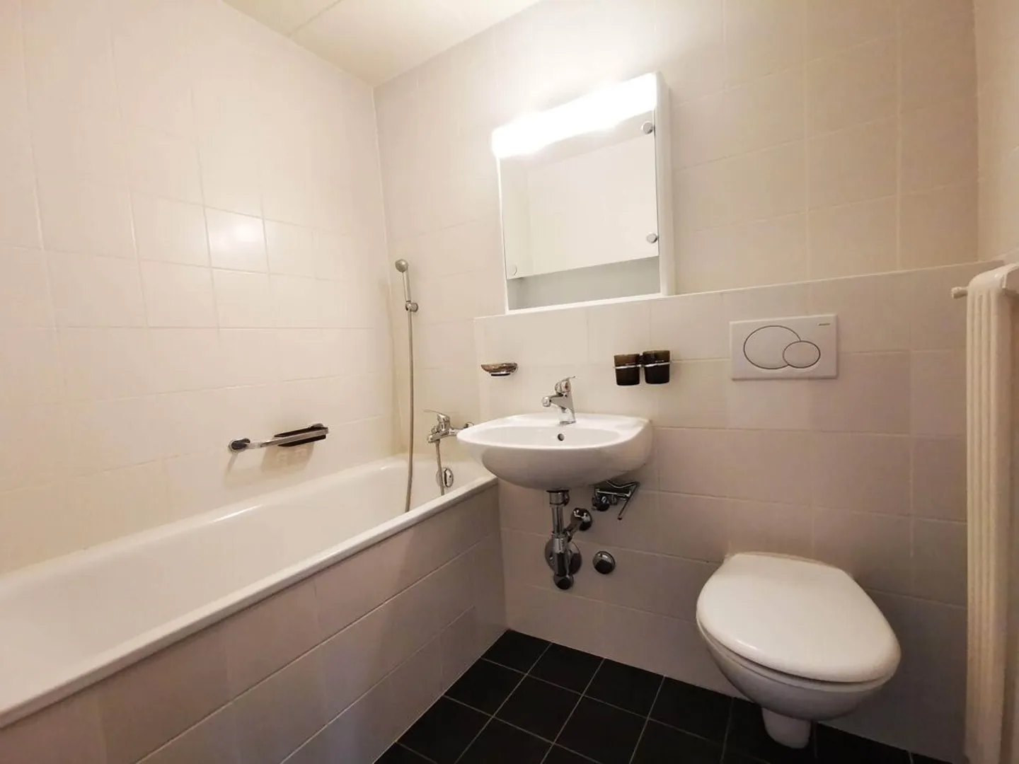 To seize! Magnificent studio in the center of Meyrin! - Photo 3 of 3