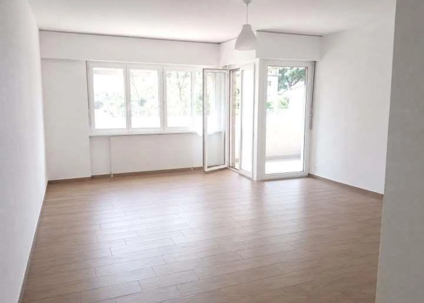 Appartamento ristrutturato con balcone - Foto 1 di 9