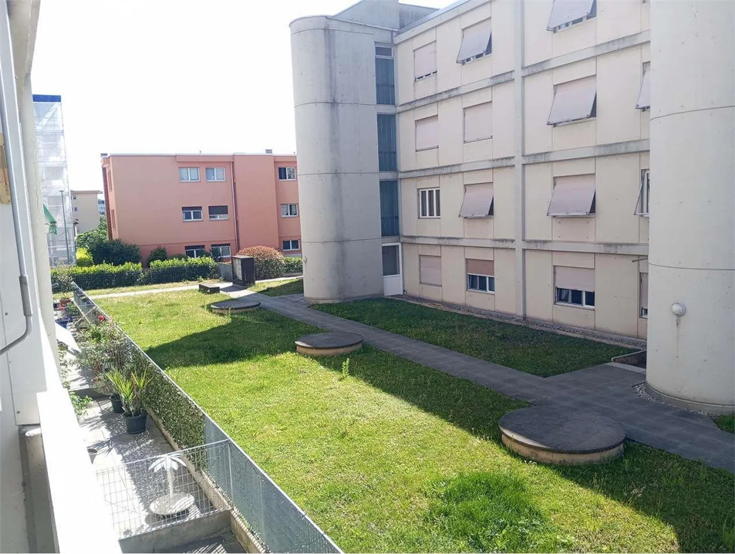 Appartamento ristrutturato con balcone - Foto 6 di 9