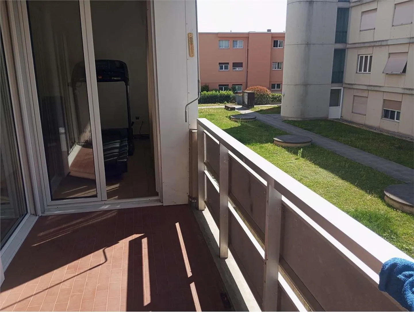 Appartamento ristrutturato con balcone - Foto 7 di 9