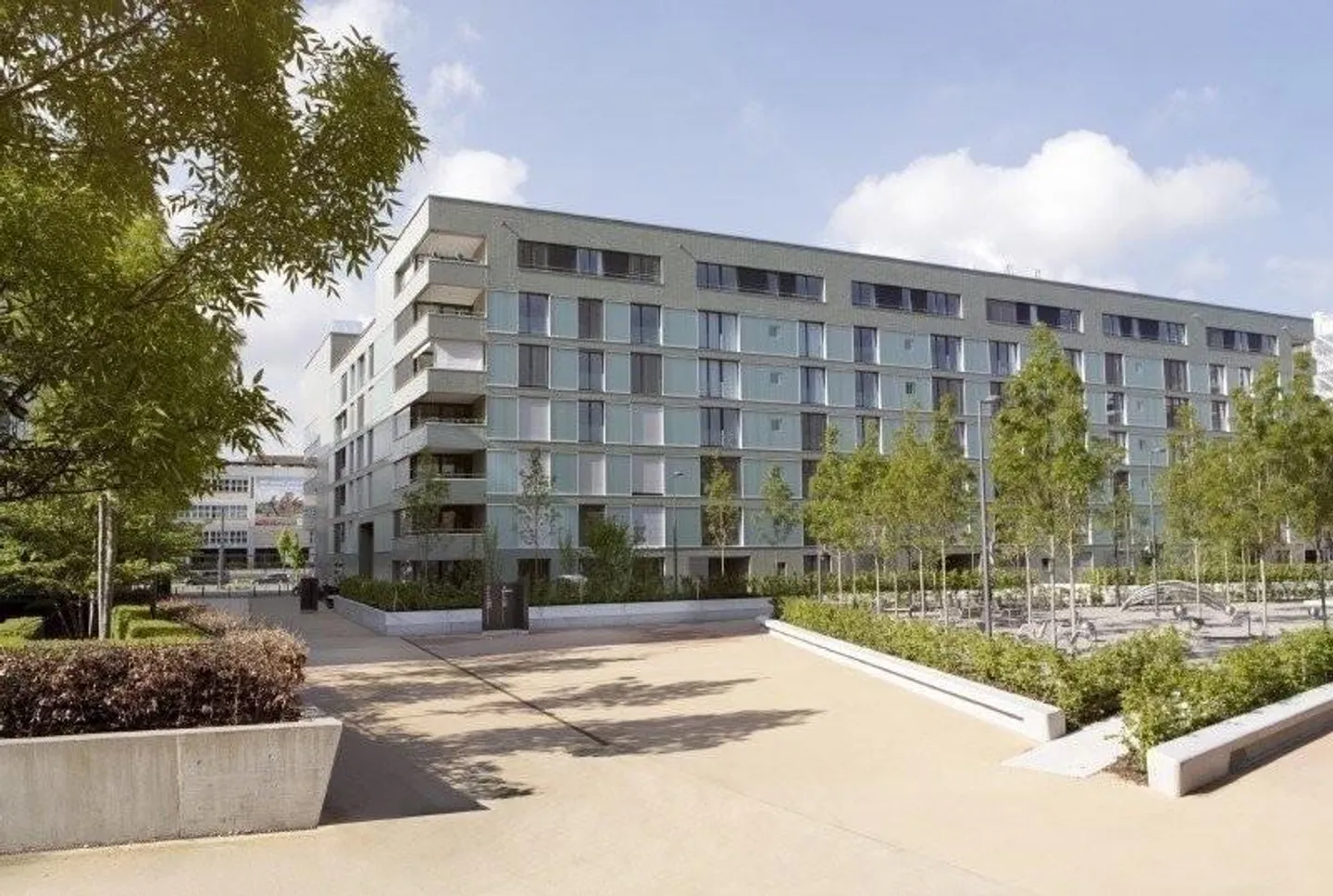 Modern Apartment in Zürich-West - Photo 1 of 9
