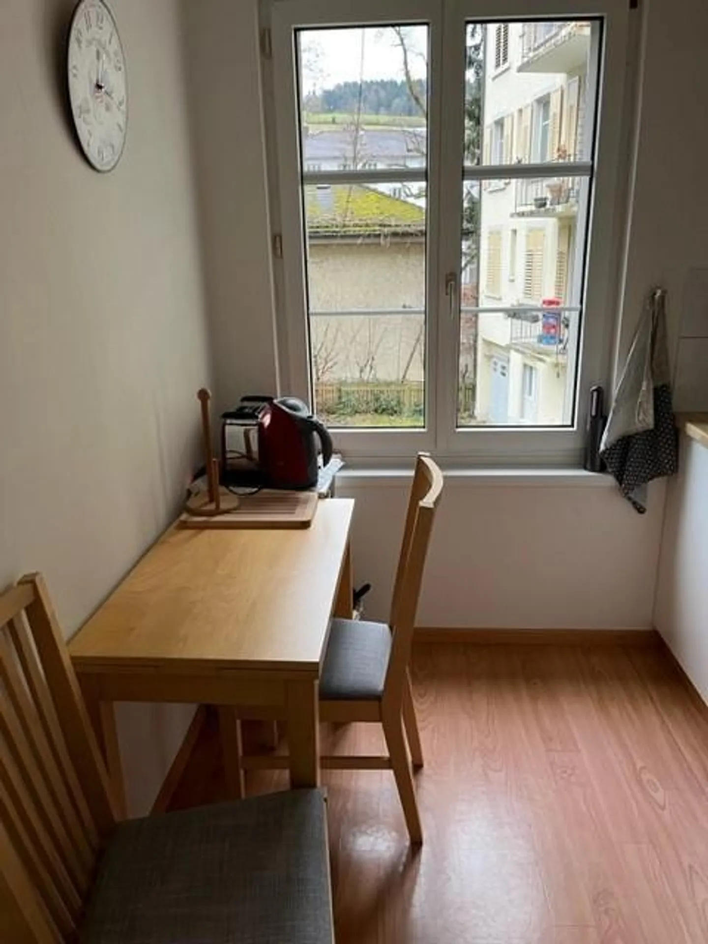 Compact, astucieux, proche de la ville - parfait appartement de 2,5 pièces - Photo 4 sur 11