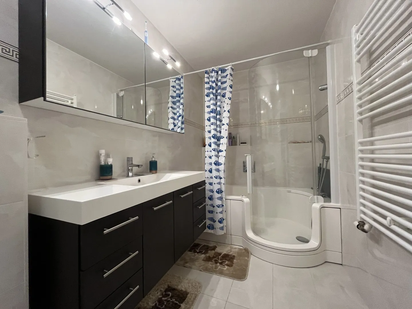 MIT EINER PRÄCHTIGEN PANORAMISCHEN AUSSTATTUNG - Photo 14 of 18