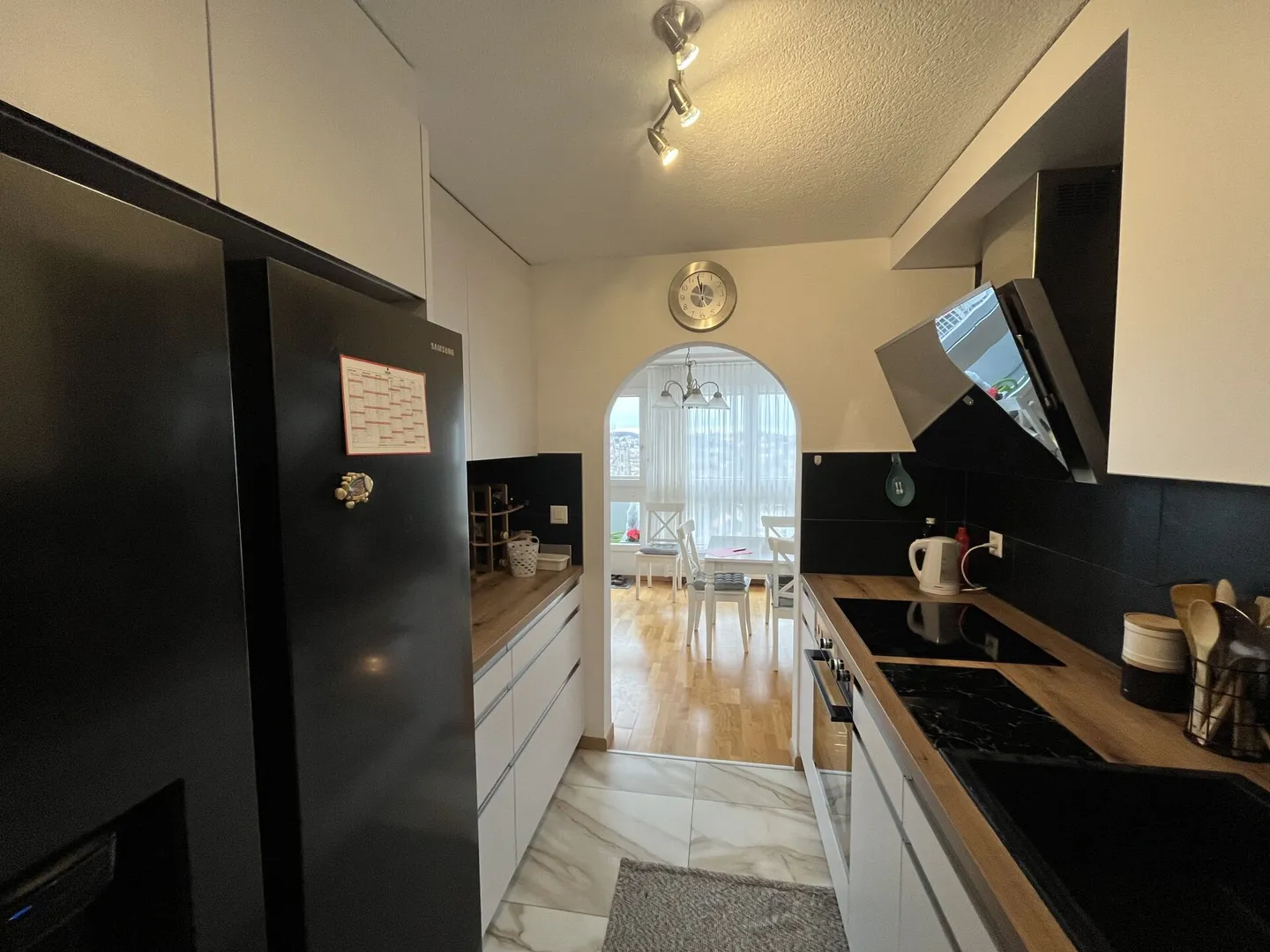 MIT EINER PRÄCHTIGEN PANORAMISCHEN AUSSTATTUNG - Photo 9 of 18