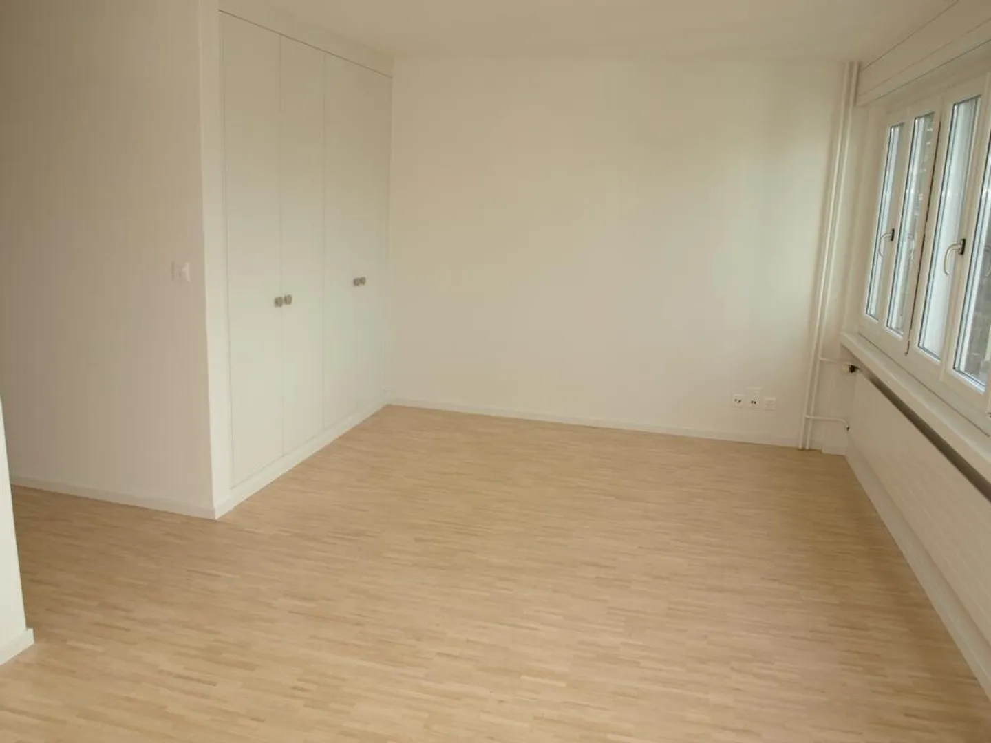 Sogno abitativo: appartamento di 5,5 stanze / Centrale con vista sul verde! - Foto 9 di 10