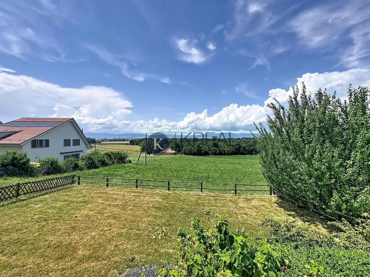 Apartment in sought-after residential area: 5.5-room villa with beautiful rooms and fenced garden - Photo 13 of 13