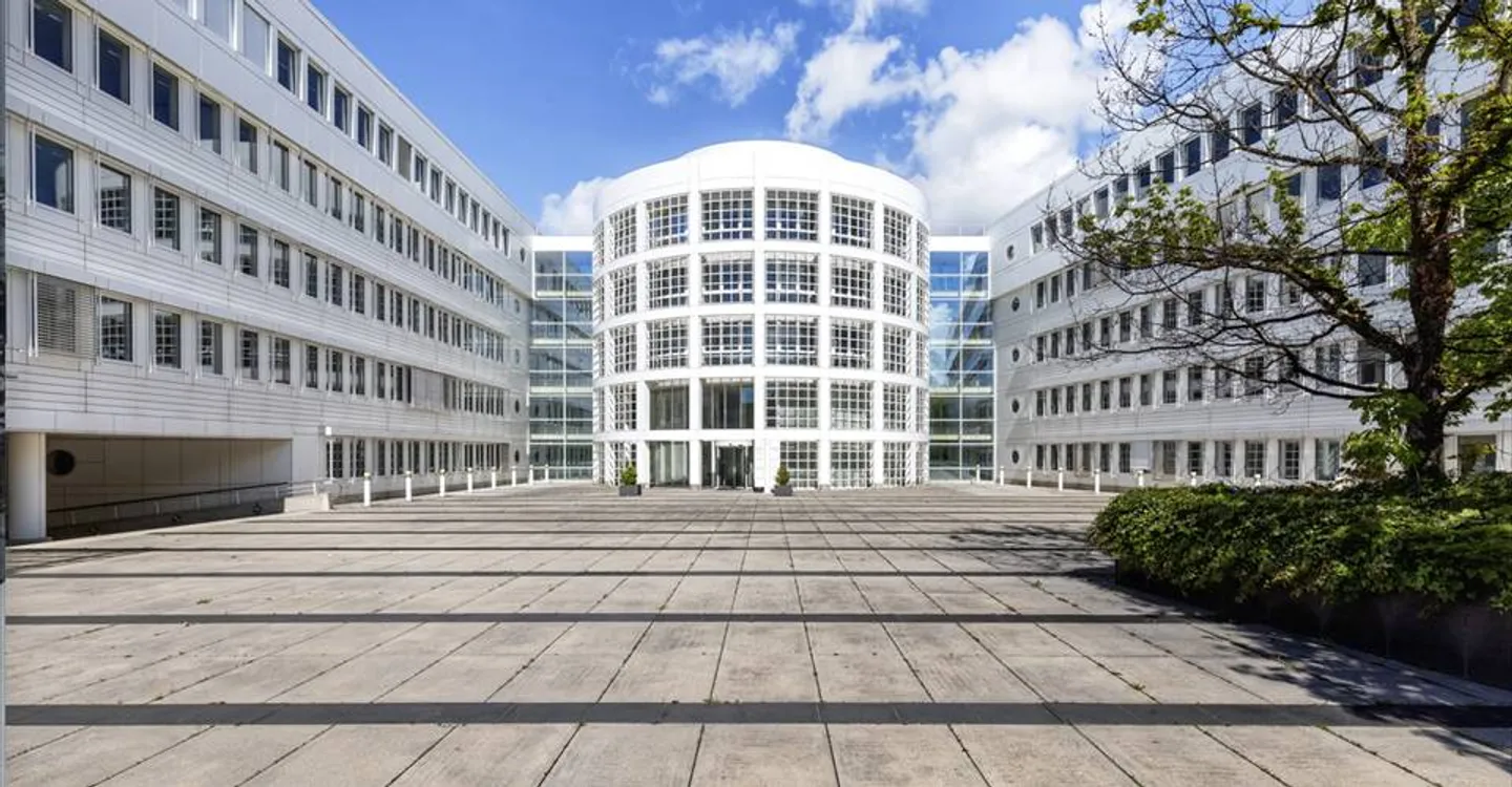 Office space for rent - Photo 2 of 9