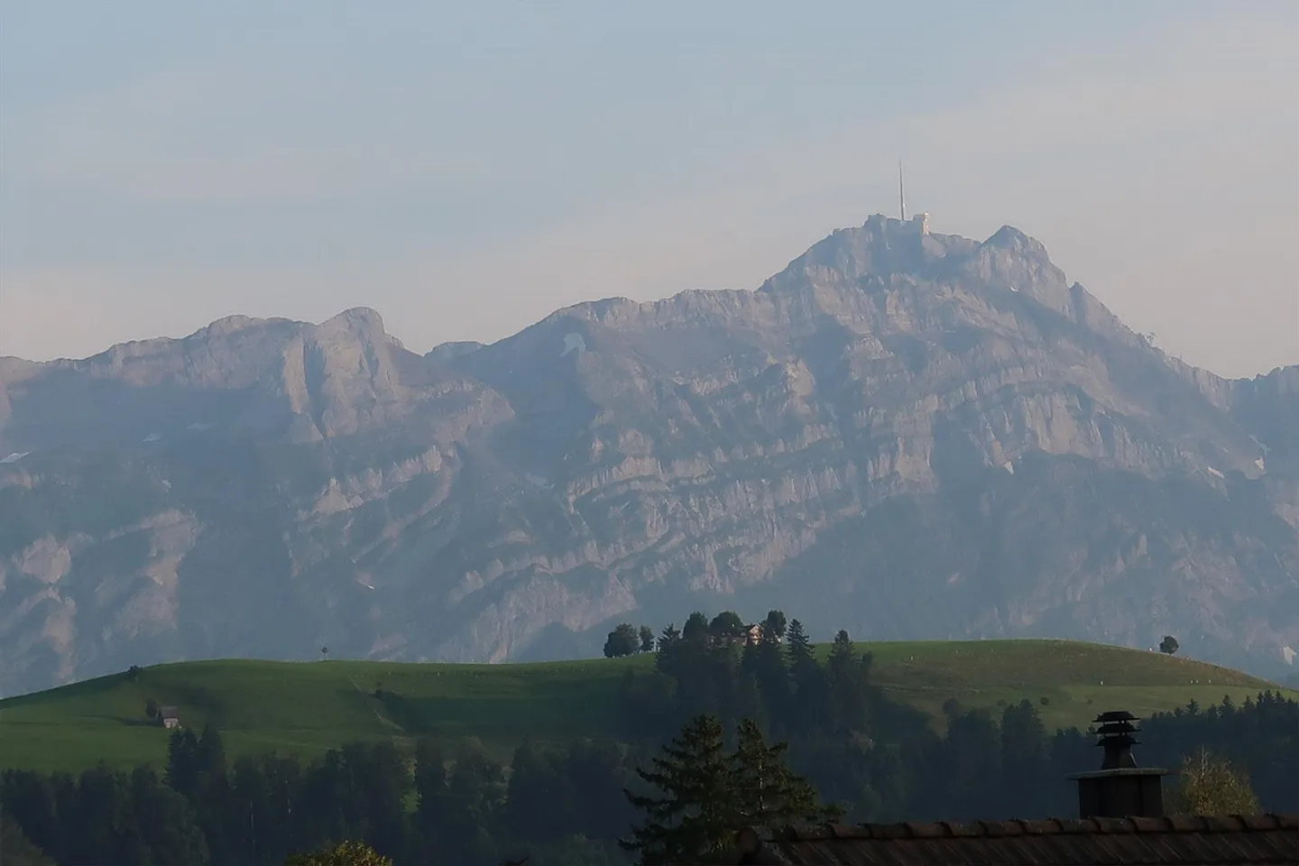 Appartamento maisonette di 3 stanze in una casa a quattro famiglie - Foto 1 di 13