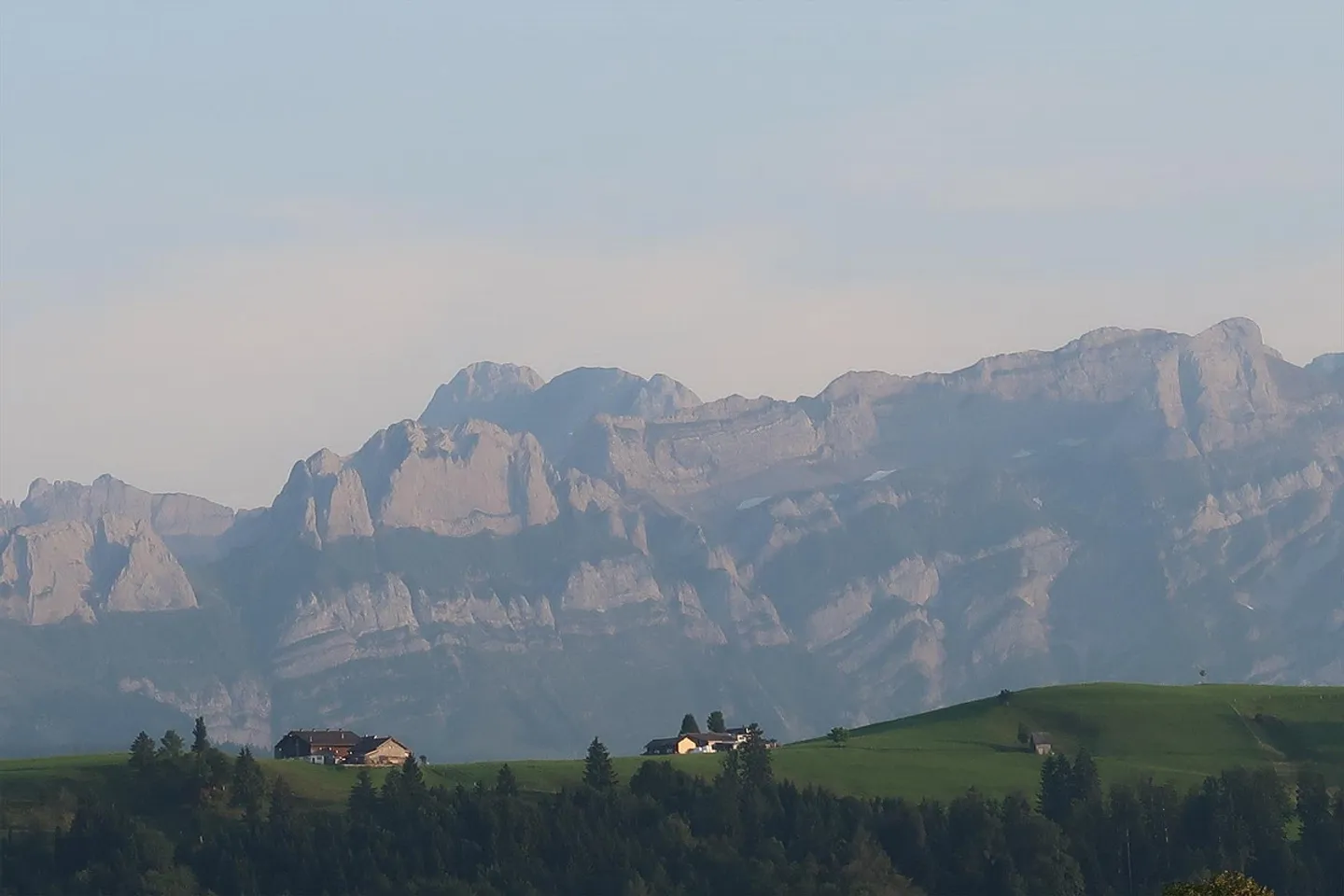 Appartamento maisonette di 3 stanze in una casa a quattro famiglie - Foto 2 di 13