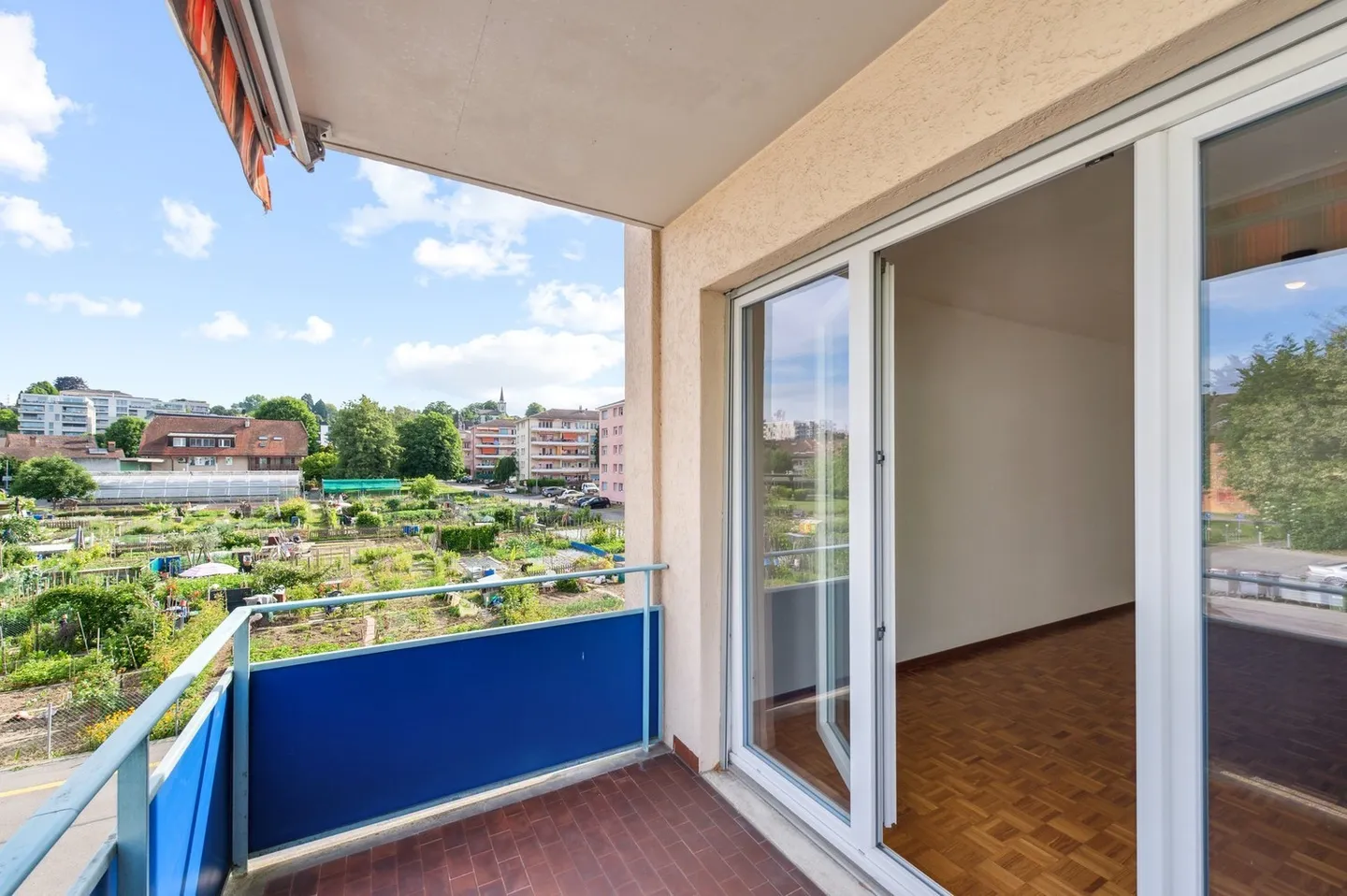 Apartment for rent - Photo 3 of 10