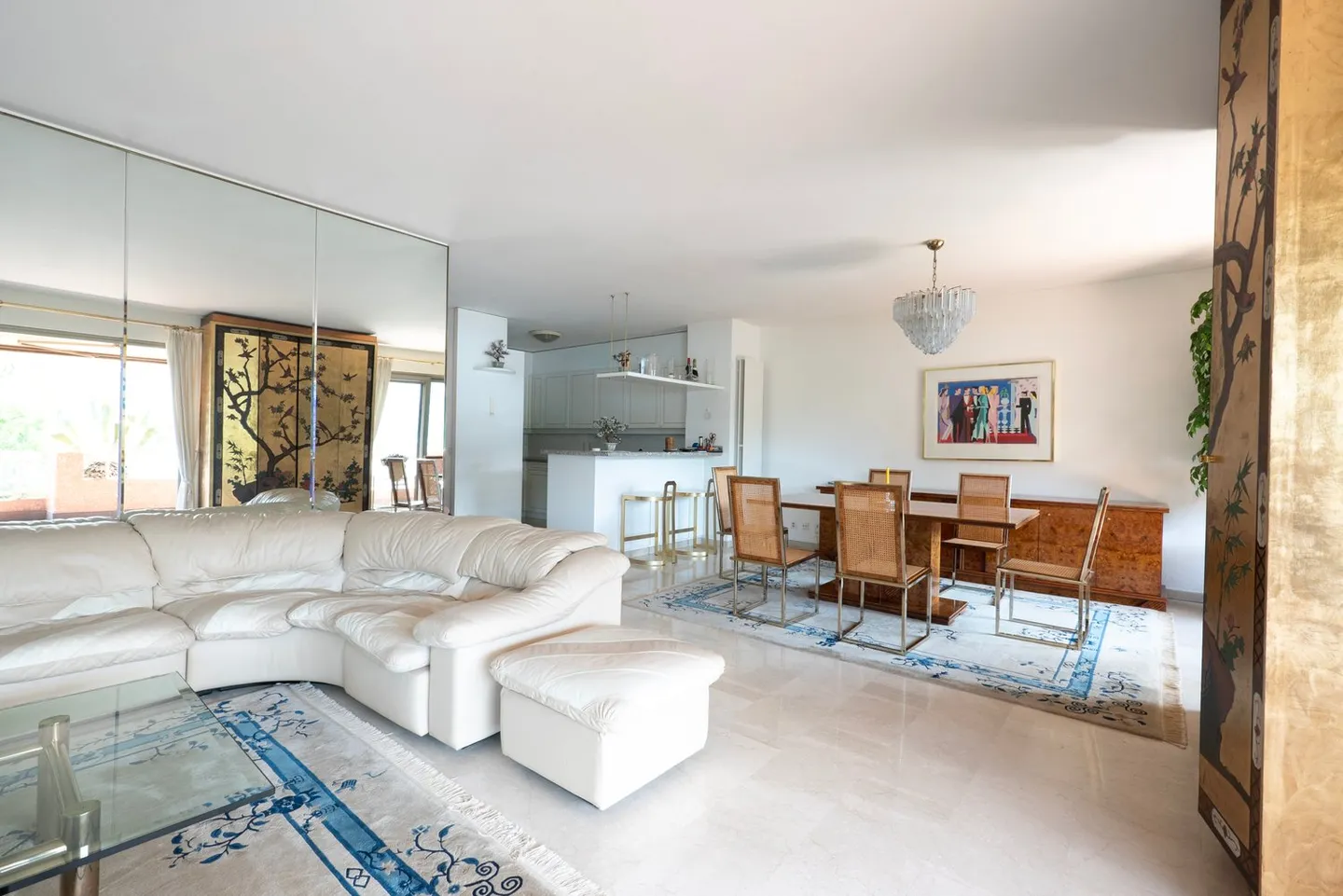 Appartement mit großer Terrasse und Seeblick sowie Bootsliegeplatz im privaten Hafen in Melide - Foto 5 von 12