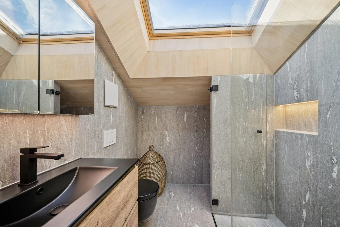 Detached House in Flims Village - Photo 3 of 4