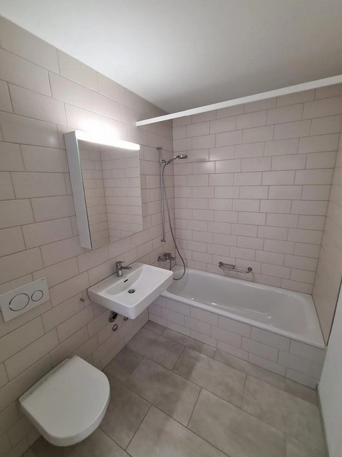 Modernes Apartment mit Schlossblick - Foto 4 von 5
