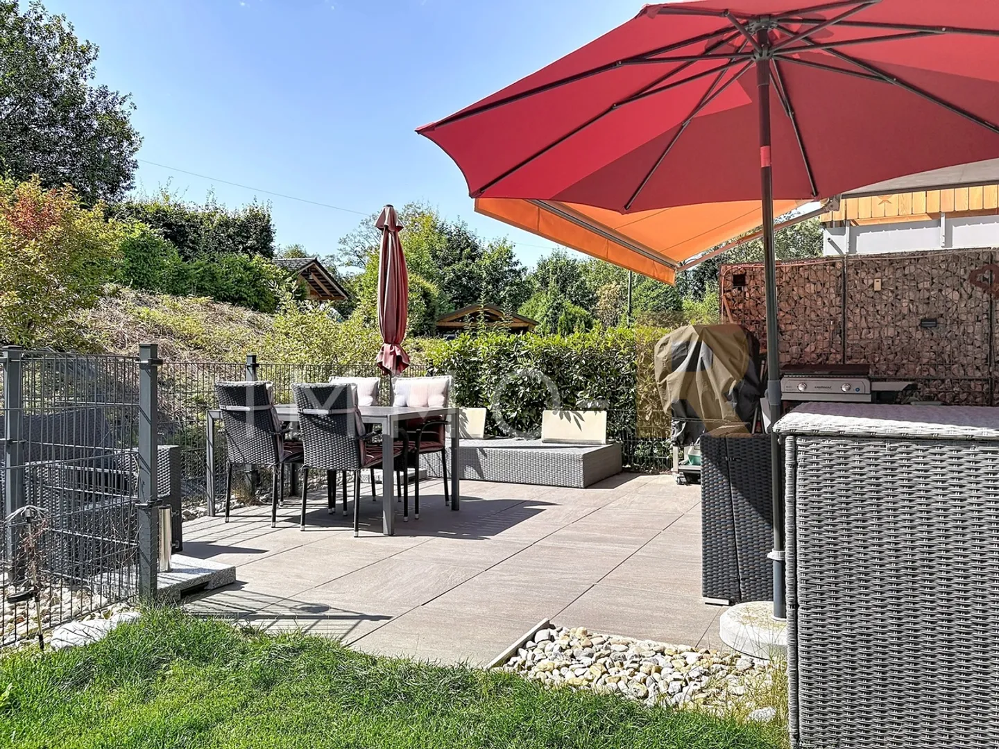 Charming 3.5-room apartment with terrace and garden - Photo 1 of 12