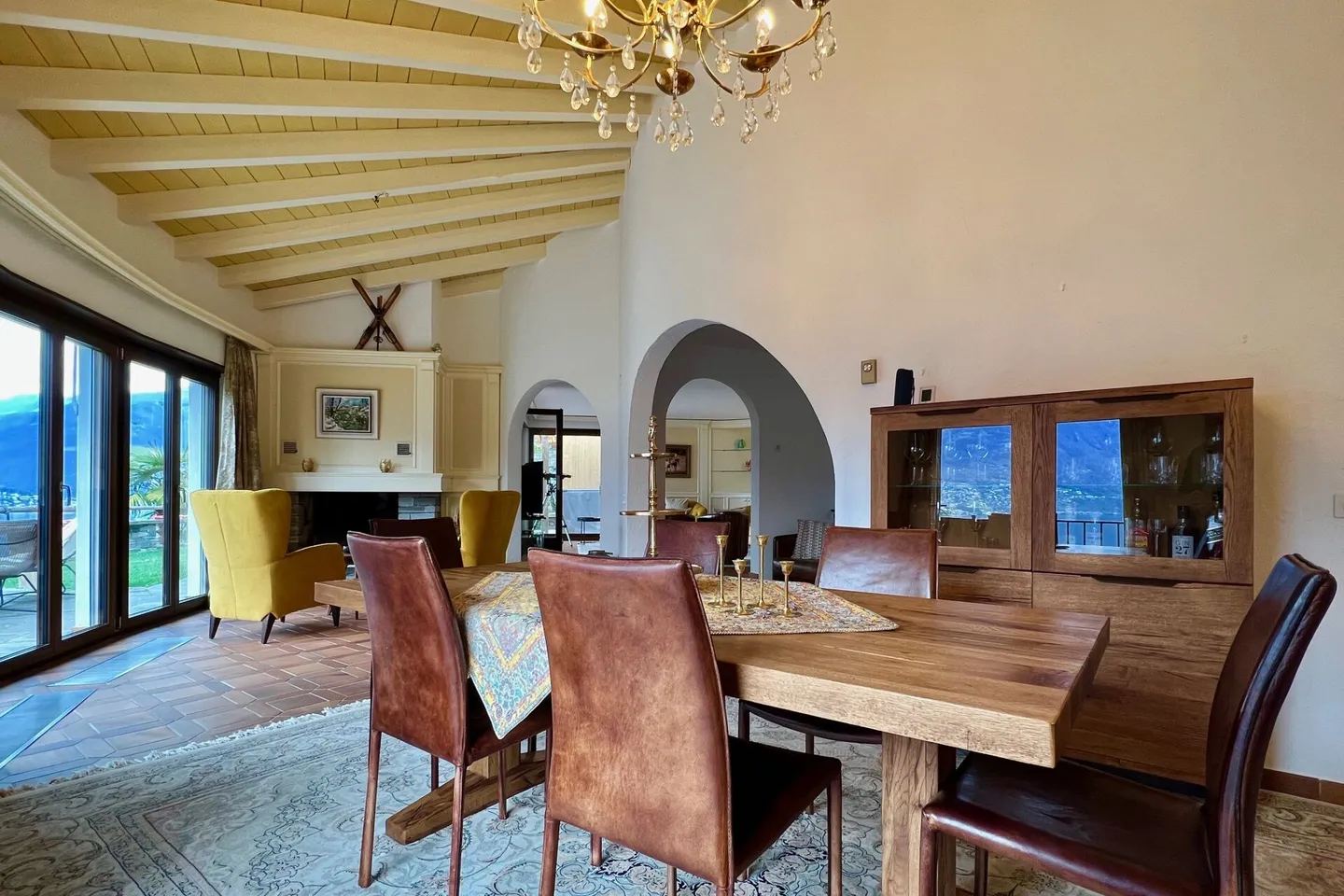 NEW PRICE!!! Villa with pool and plenty of space for family & friends - Photo 4 of 48