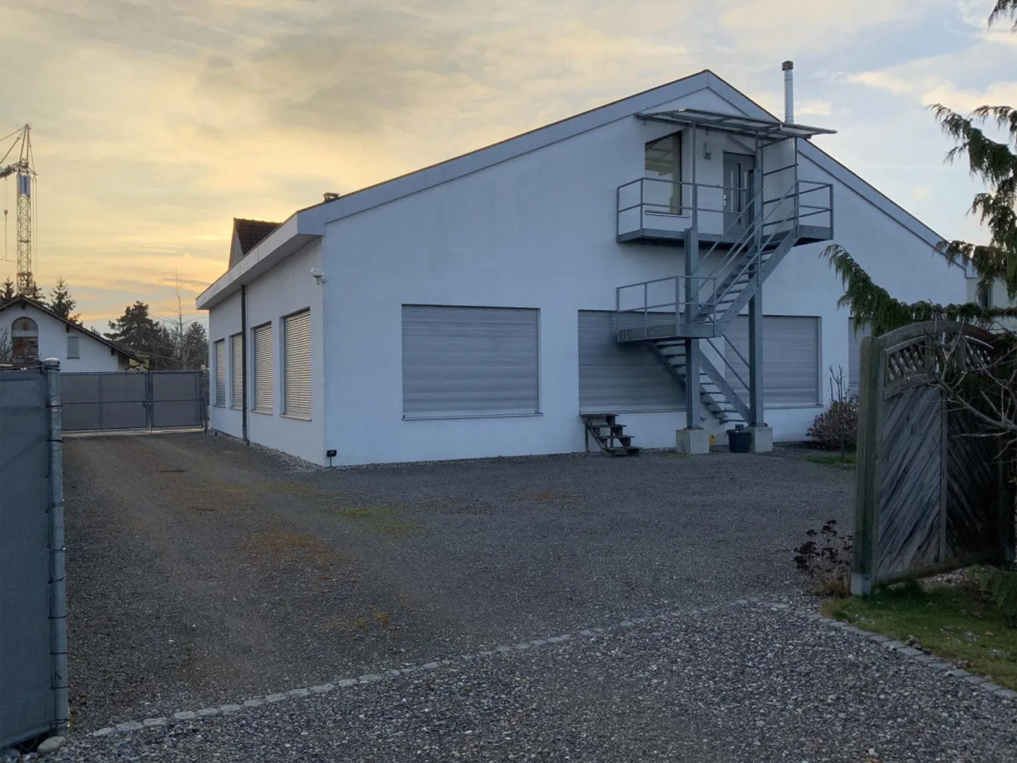 275 m2 commercial space on the ground floor, column-free with plenty of light - Photo 5 of 5