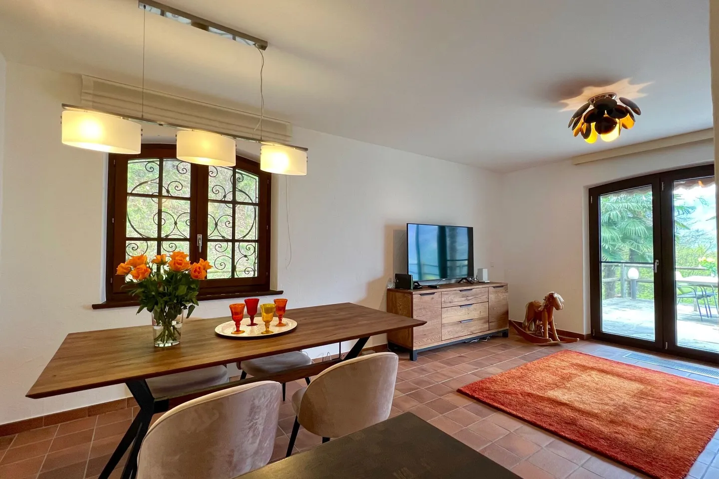 NEW PRICE!!! Villa with pool and plenty of space for family & friends - Photo 20 of 48