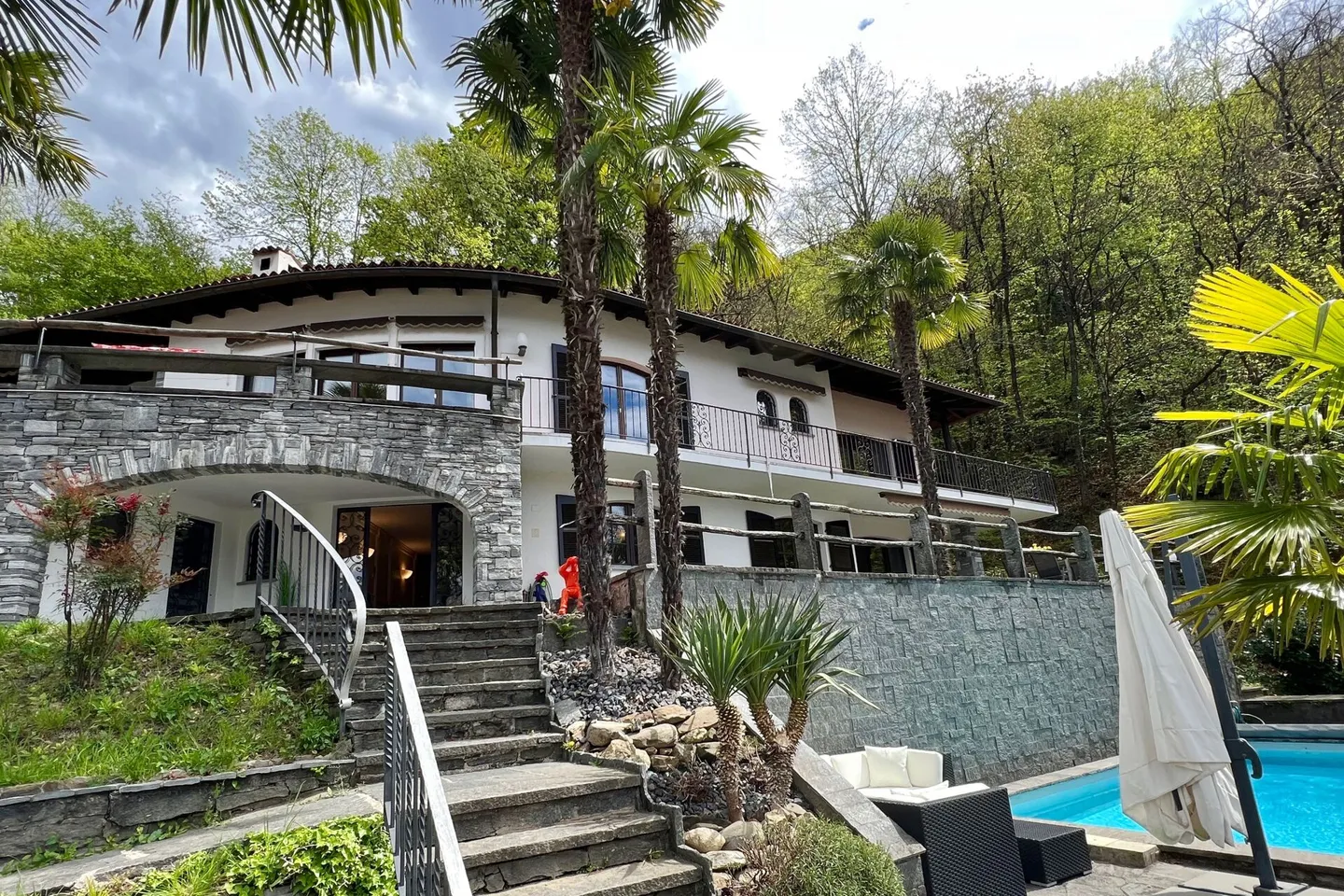 NEW PRICE!!! Villa with pool and plenty of space for family & friends - Photo 46 of 48