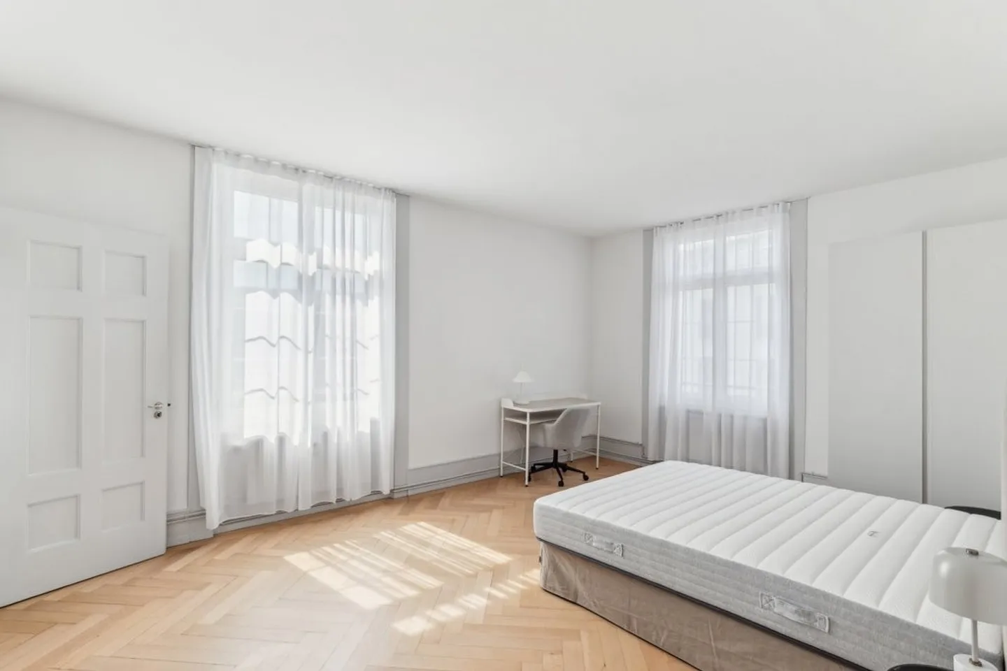 Magnifique appartement meublé et rénové de 113 m2 au centre-ville - Photo 6 sur 12