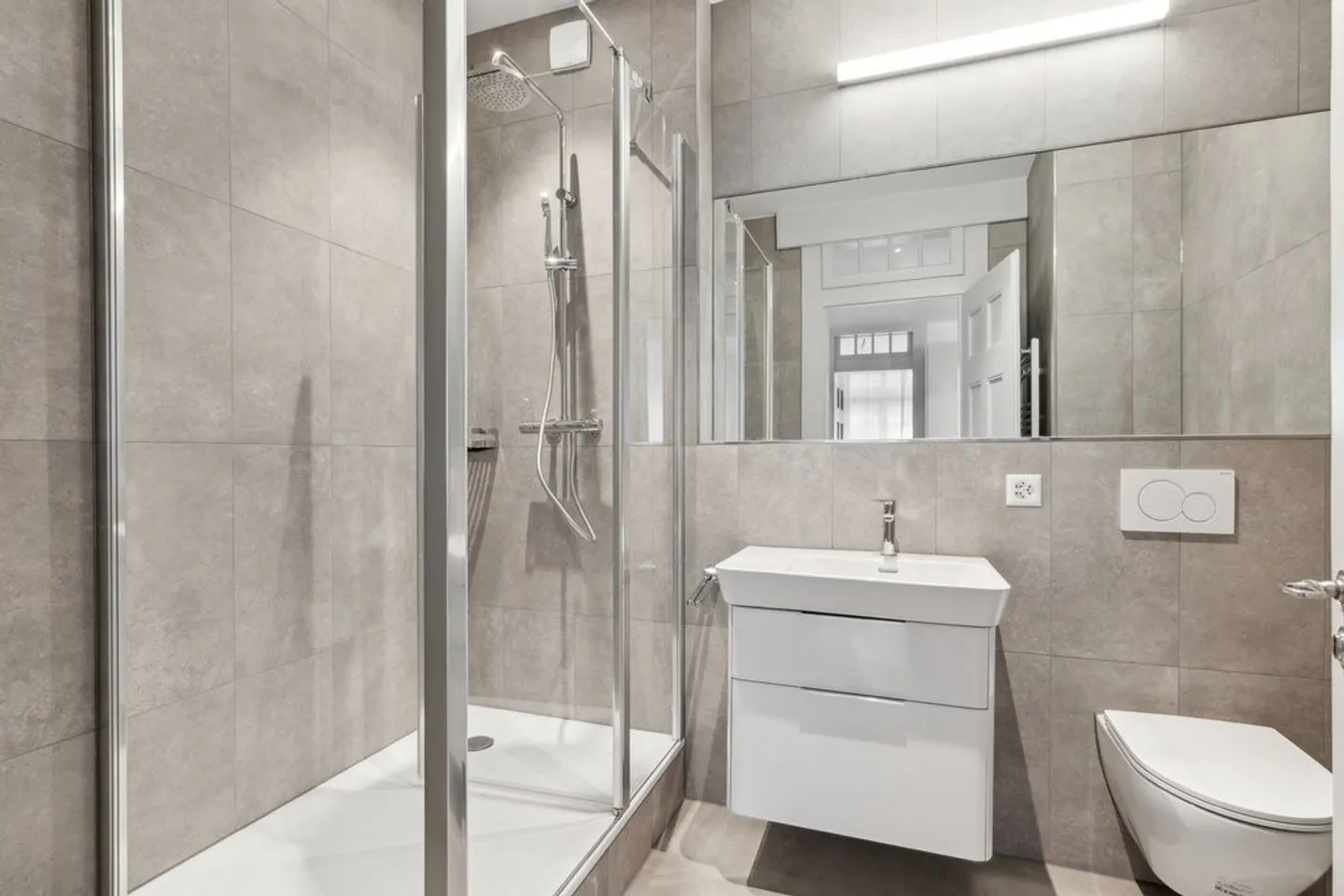 Magnifique appartement meublé et rénové de 113 m2 au centre-ville - Photo 8 sur 12