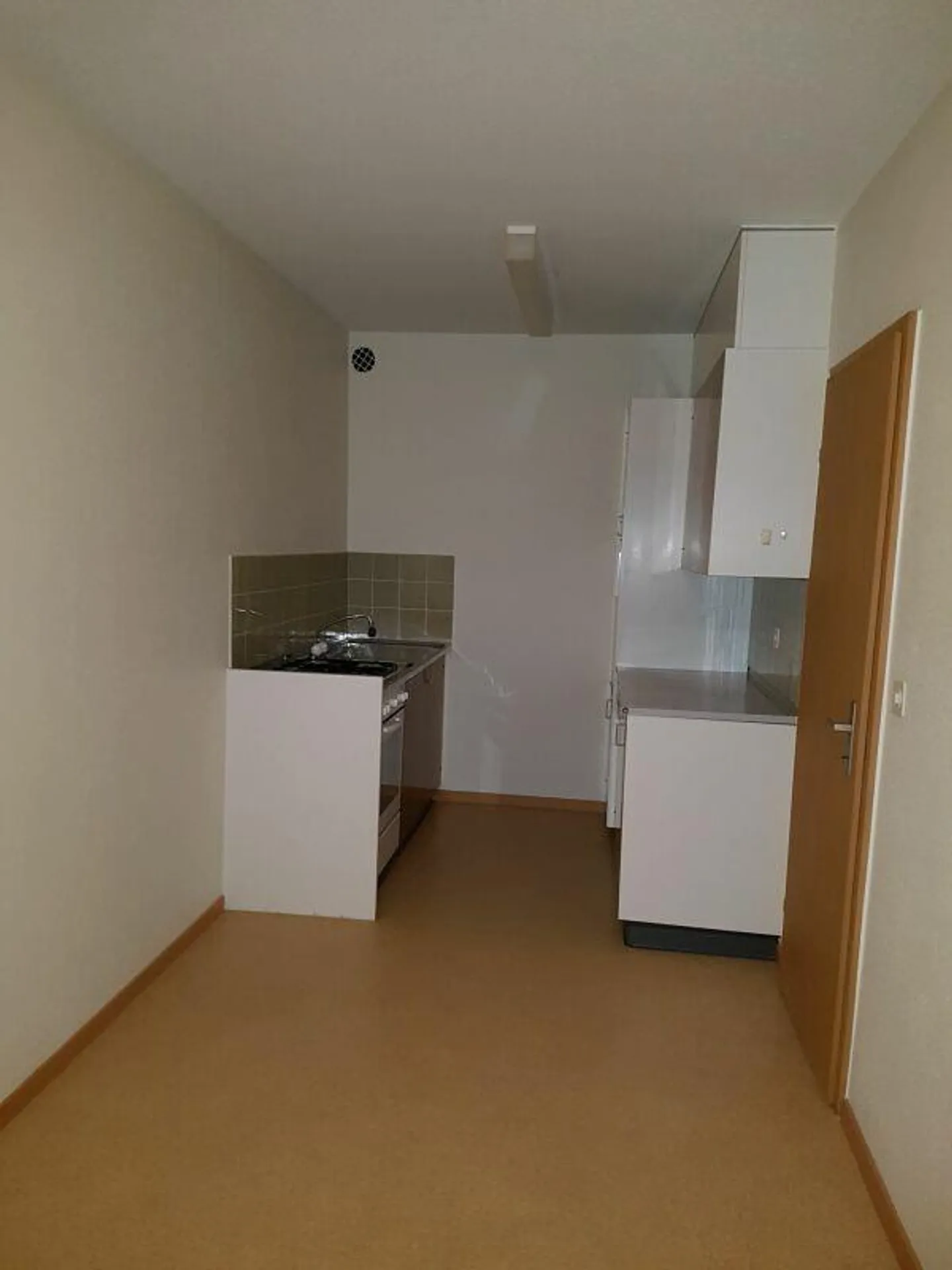 1.5-room apartment - affordable, bright and with balcony - Photo 2 of 4