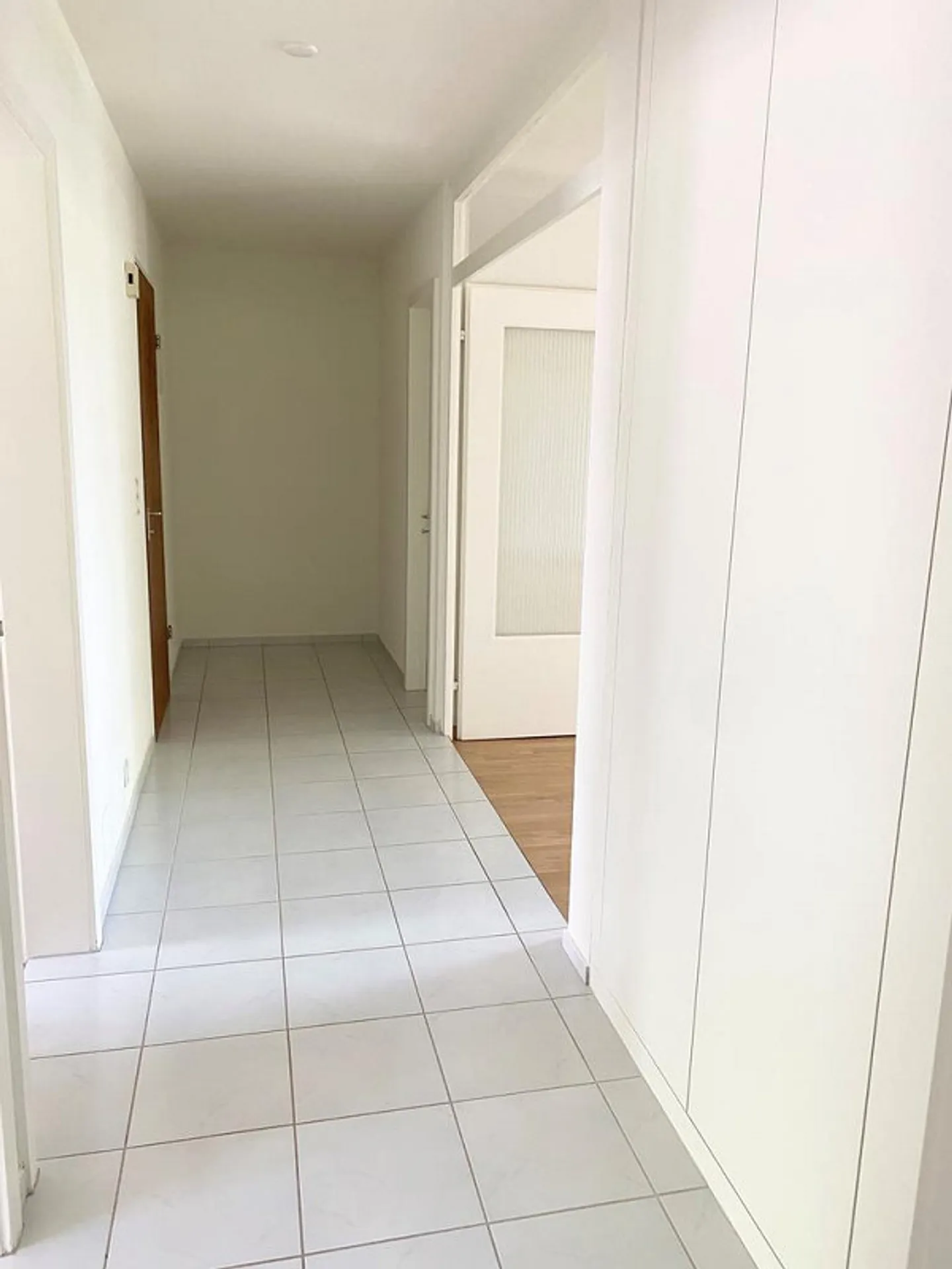 Appartement lumineux de 3,5 pièces proche de la nature avec balcon - Photo 8 sur 11