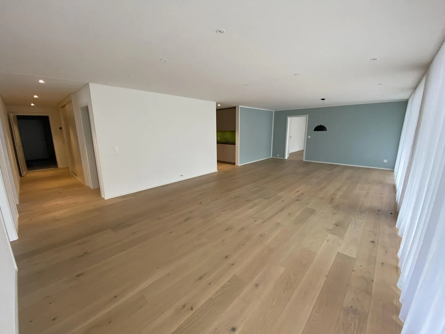 Appartamento con standard di proprietà e grande terrazza in affitto - Foto 1 di 17