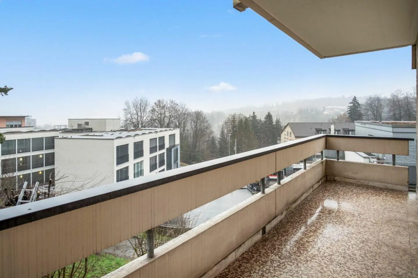 LIVING WITH A VIEW AND COMFORT... - Photo 21 of 25