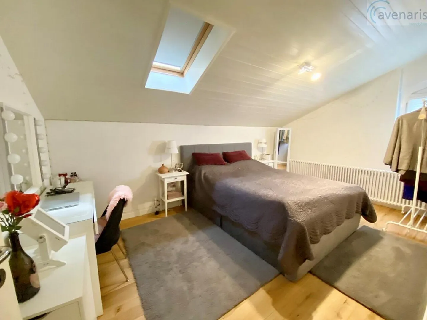 Geräumiges Doppeleinfamilienhaus in ruhiger Lage - Foto 11 von 19