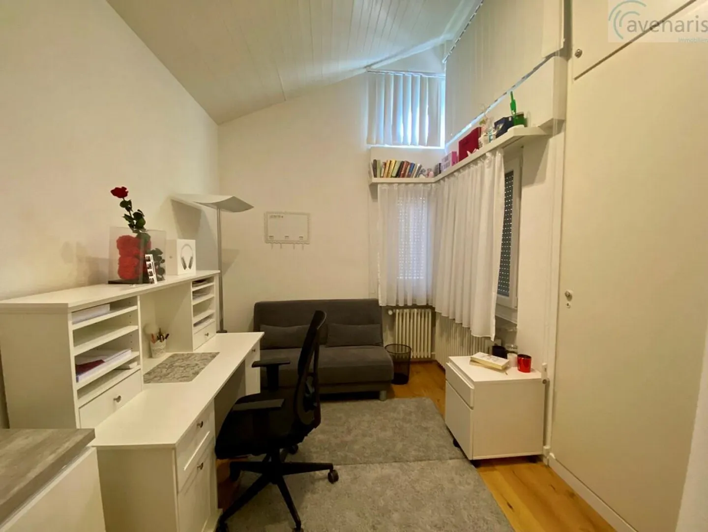 Geräumiges Doppeleinfamilienhaus in ruhiger Lage - Foto 12 von 19