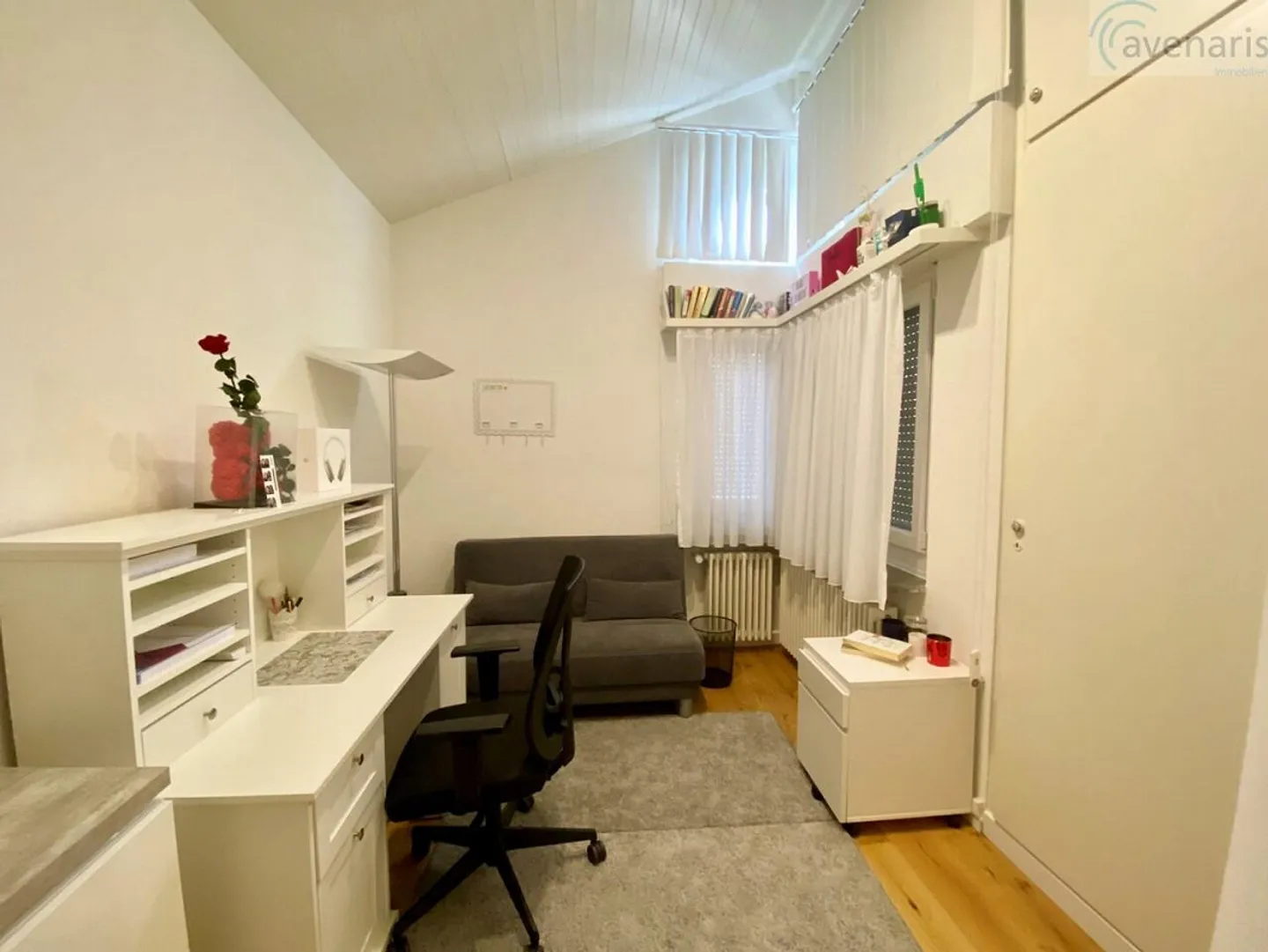 Geräumiges Doppeleinfamilienhaus in ruhiger Lage - Foto 13 von 19